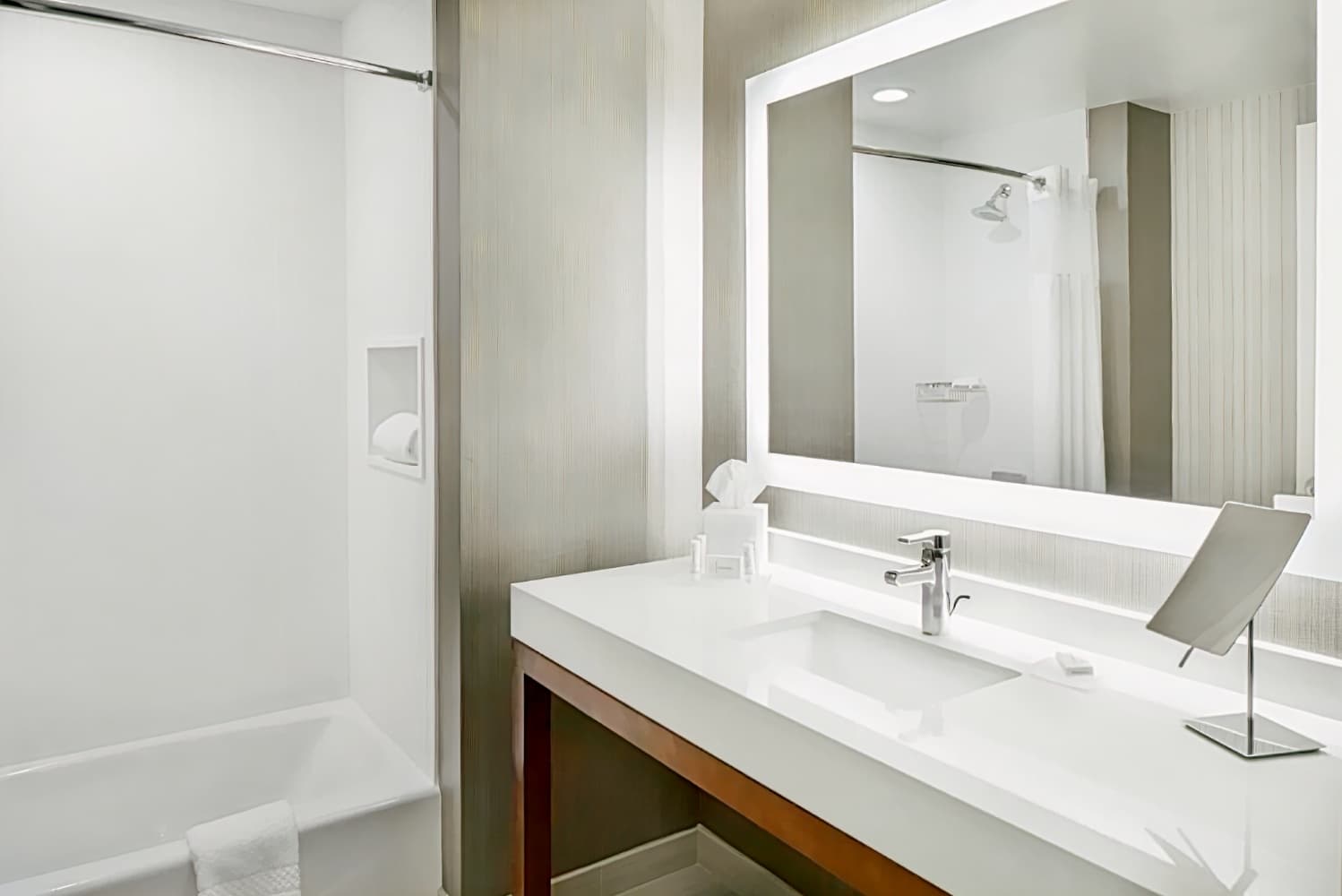 Courtyard by Marriott Houston Intercontinental Airport