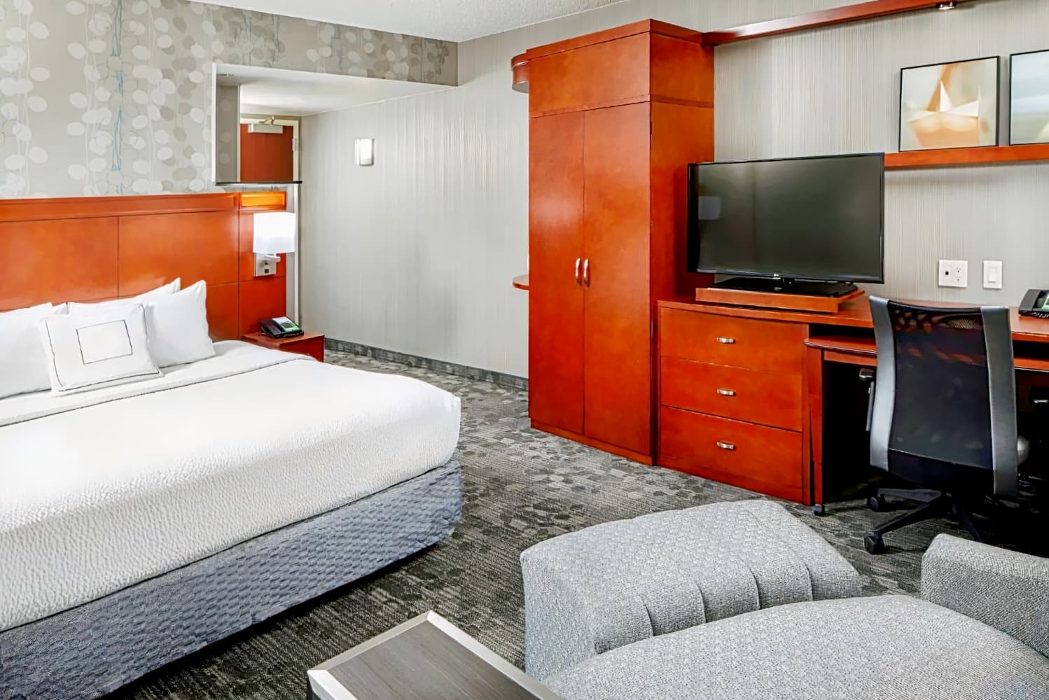 Courtyard by Marriott San Antonio Six Flags at The RIM