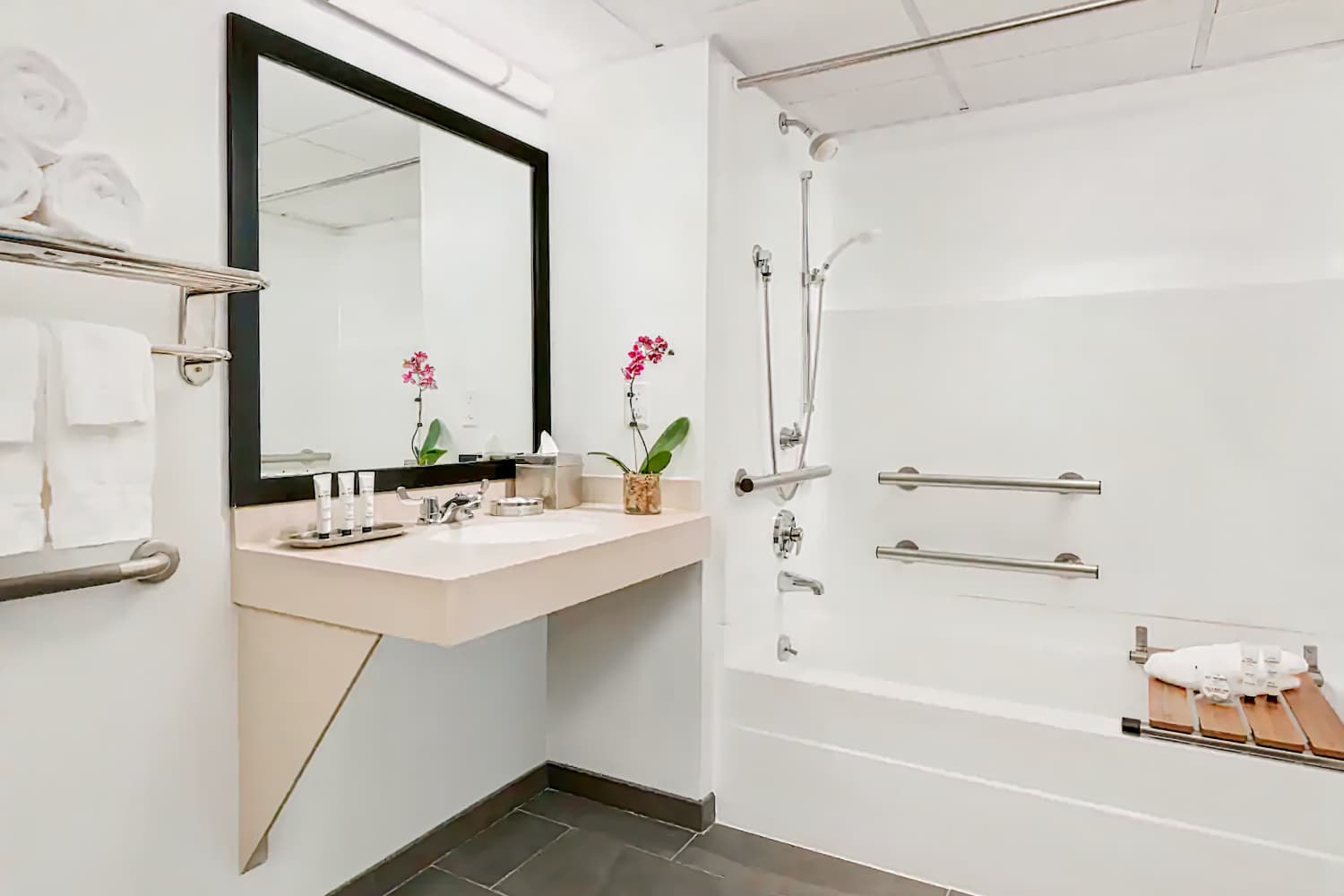Studio Allston Hotel
