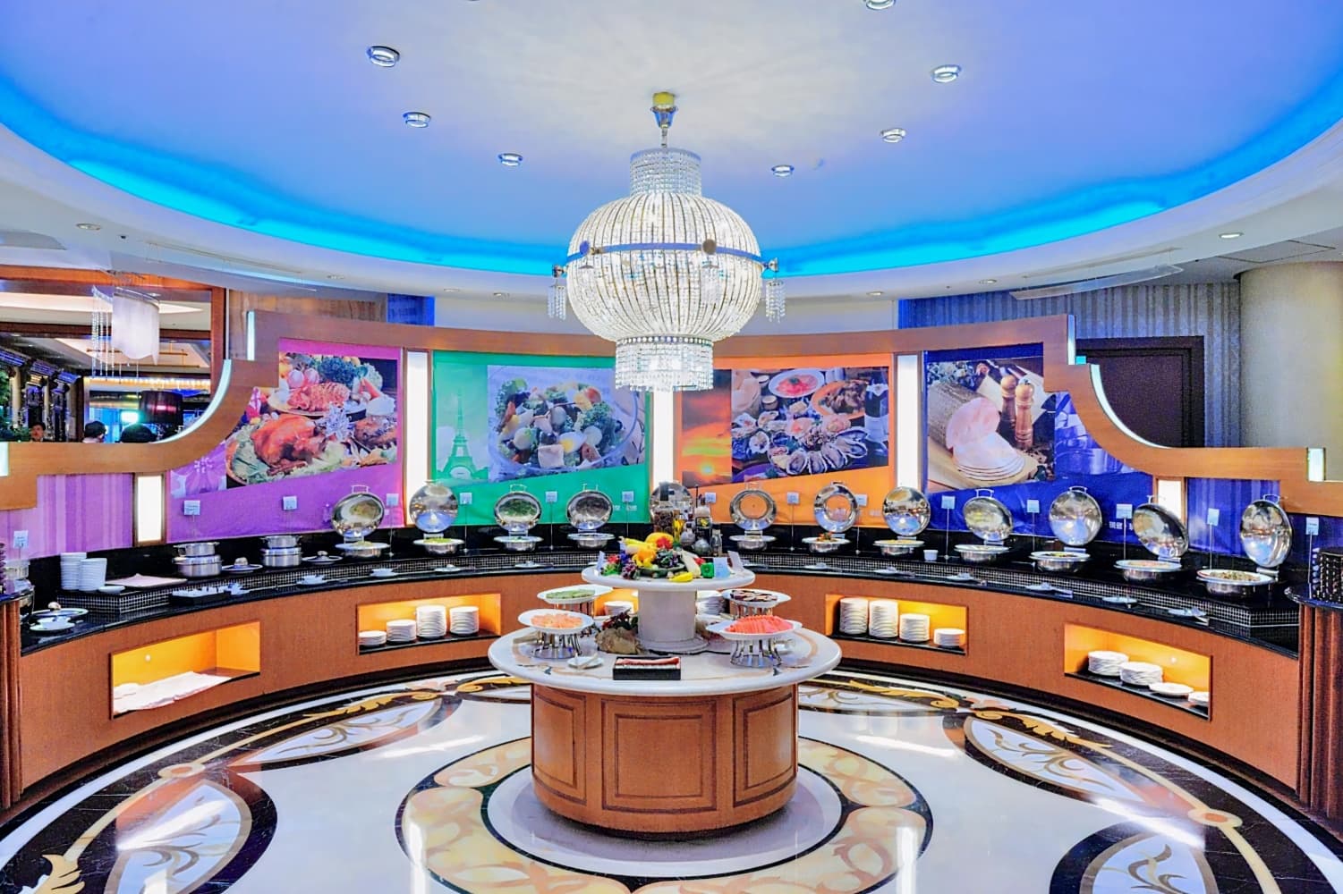 尊爵大飯店 Monarch Plaza Hotel