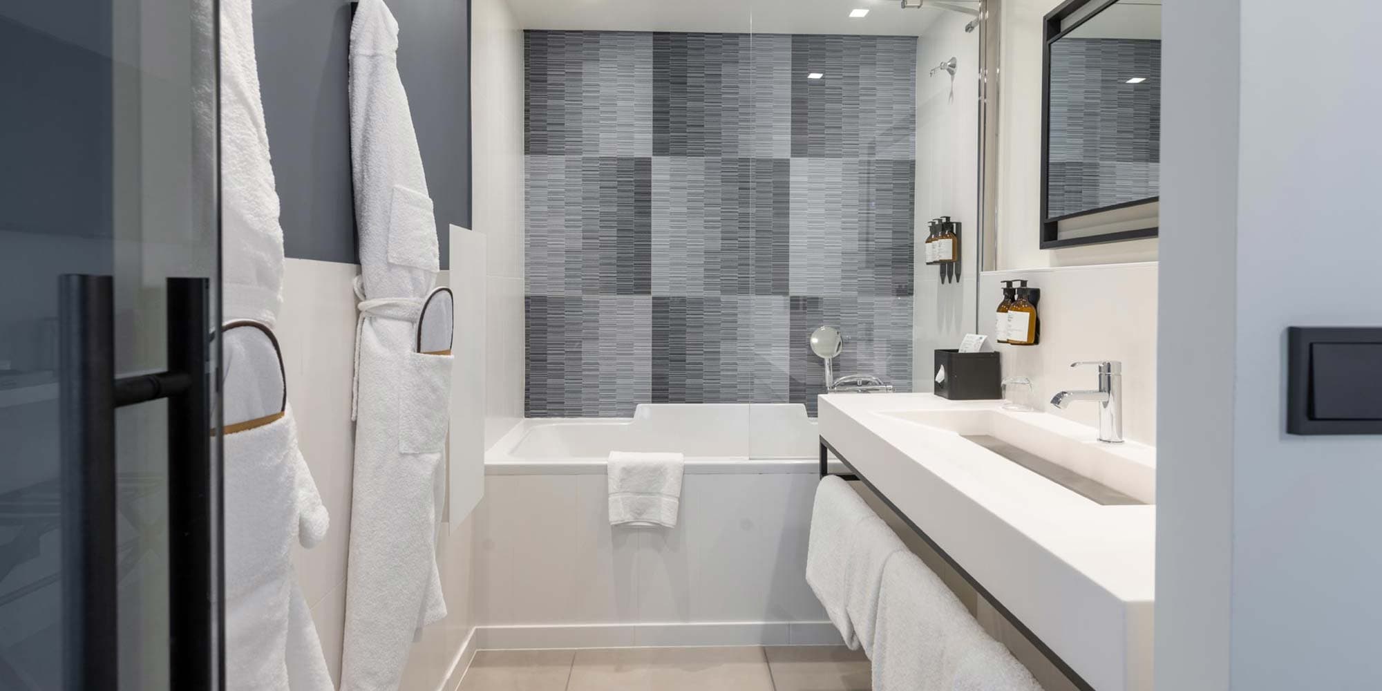 Hotel Indigo Cagnes-sur-Mer, an IHG Hotel