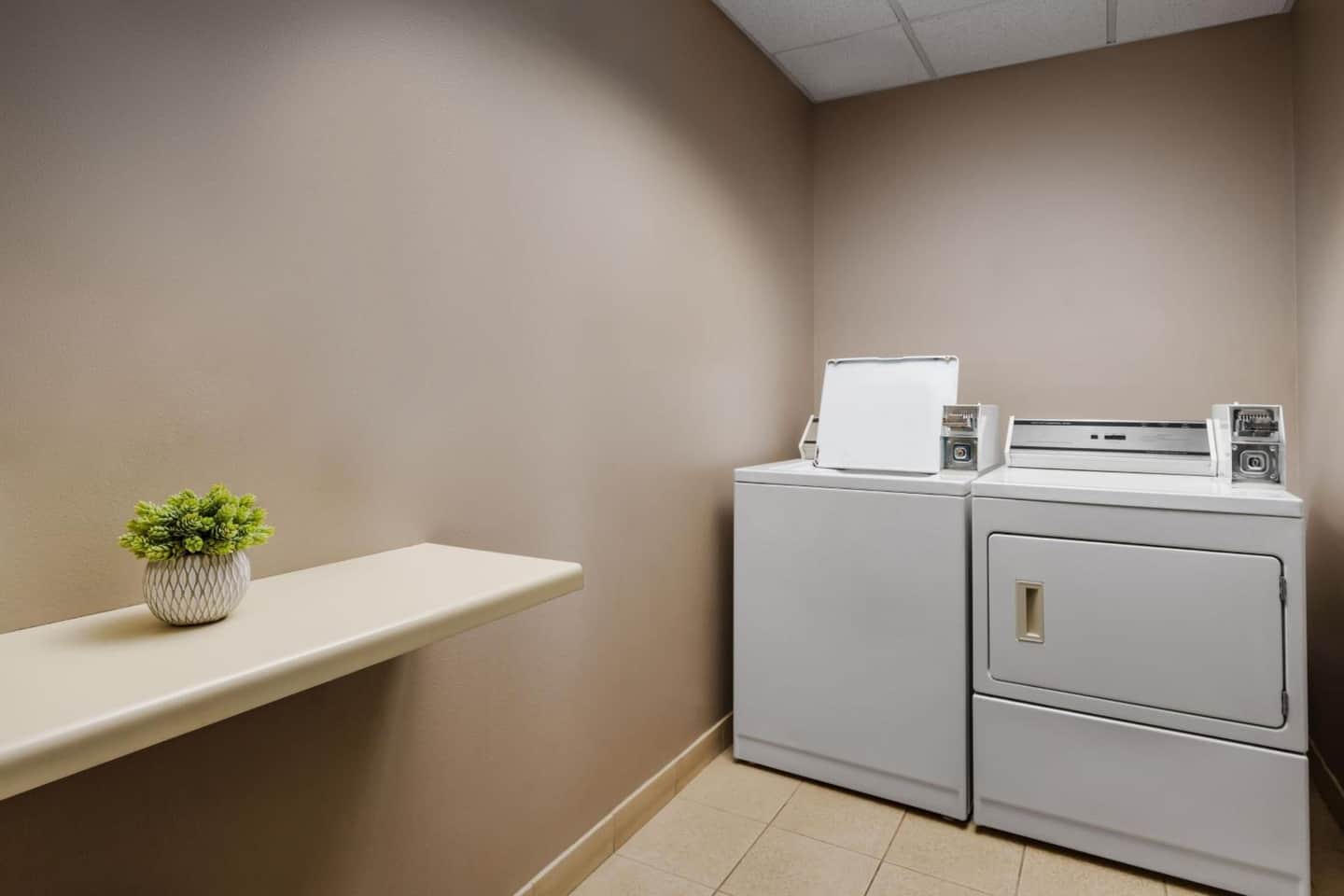 Courtyard by Marriott Sacramento Folsom