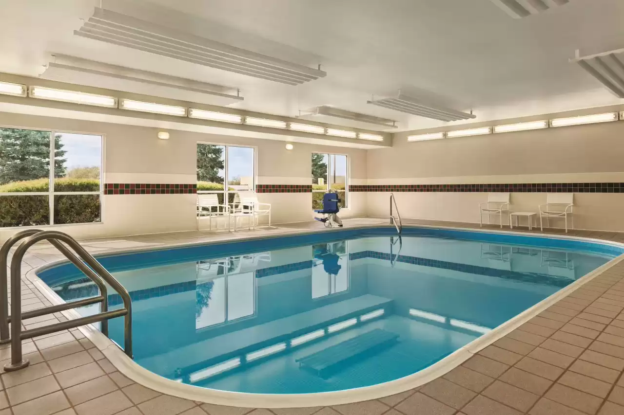 Country Inn & Suites by Radisson, Springfield, OH