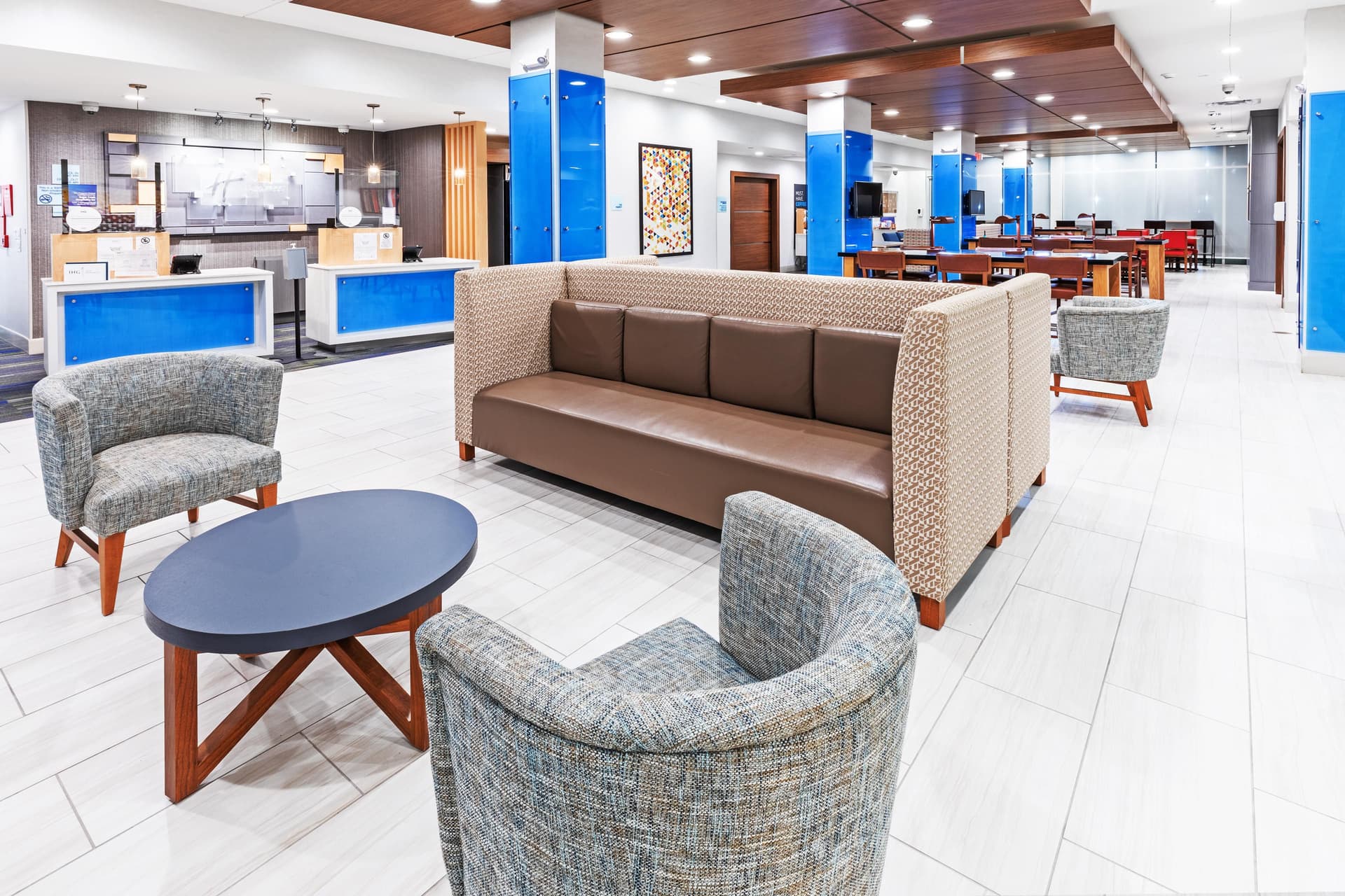 Holiday Inn Express & Suites - Stafford NW - Sugarland, an IHG Hotel