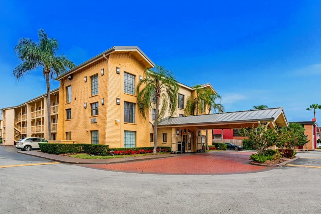 La Quinta Inn by Wyndham Miami Airport North