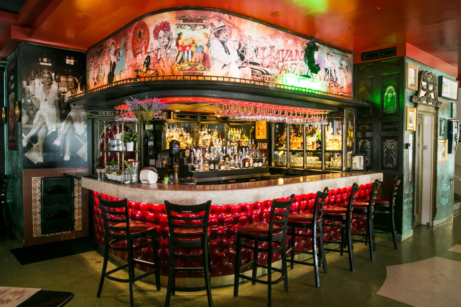 Hotel Breakwater South Beach