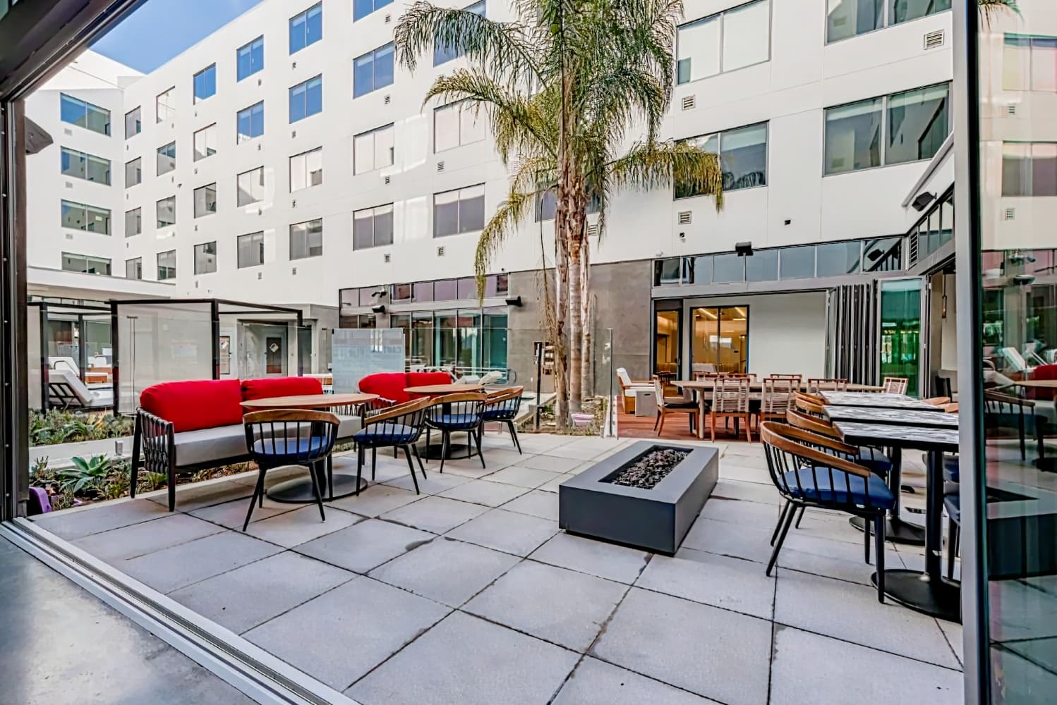 Shashi Hotel Mountain View, an Urban Resort