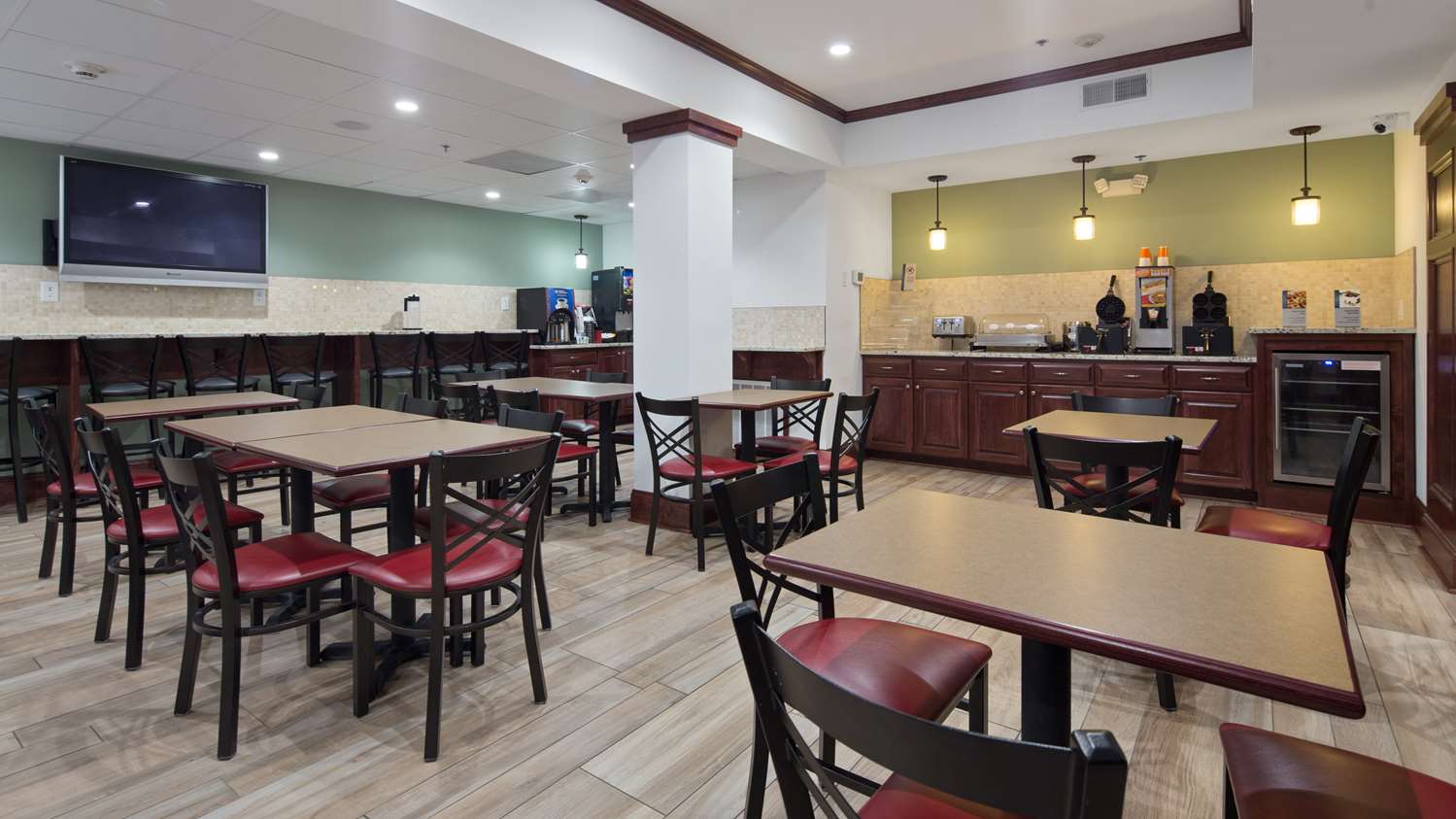 Best Western Patriots Point