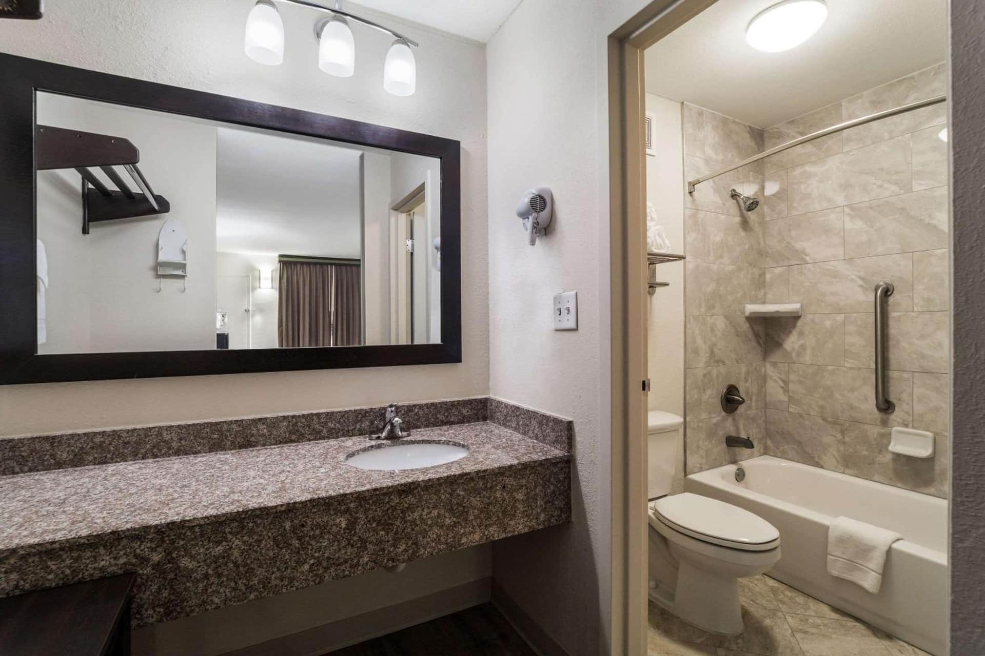 Quality Inn Coliseum North Charleston