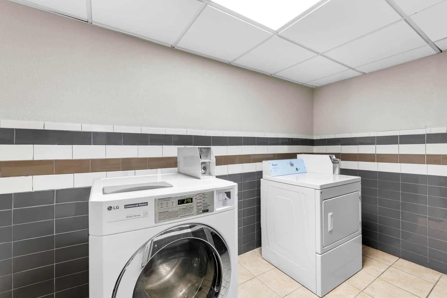Comfort Inn & Suites Nashville Near Tanger Outlets