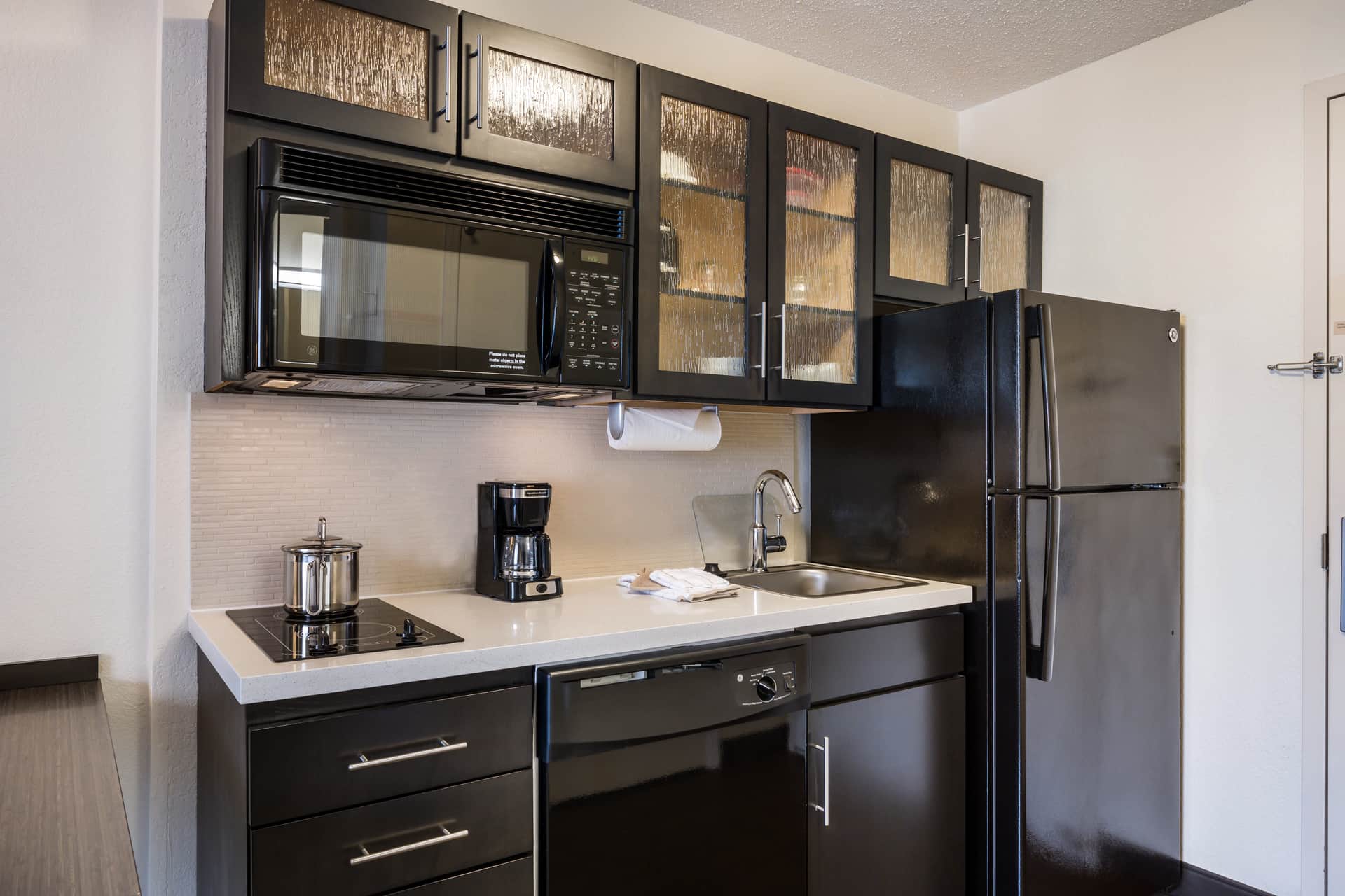 Sonesta Simply Suites Arlington
