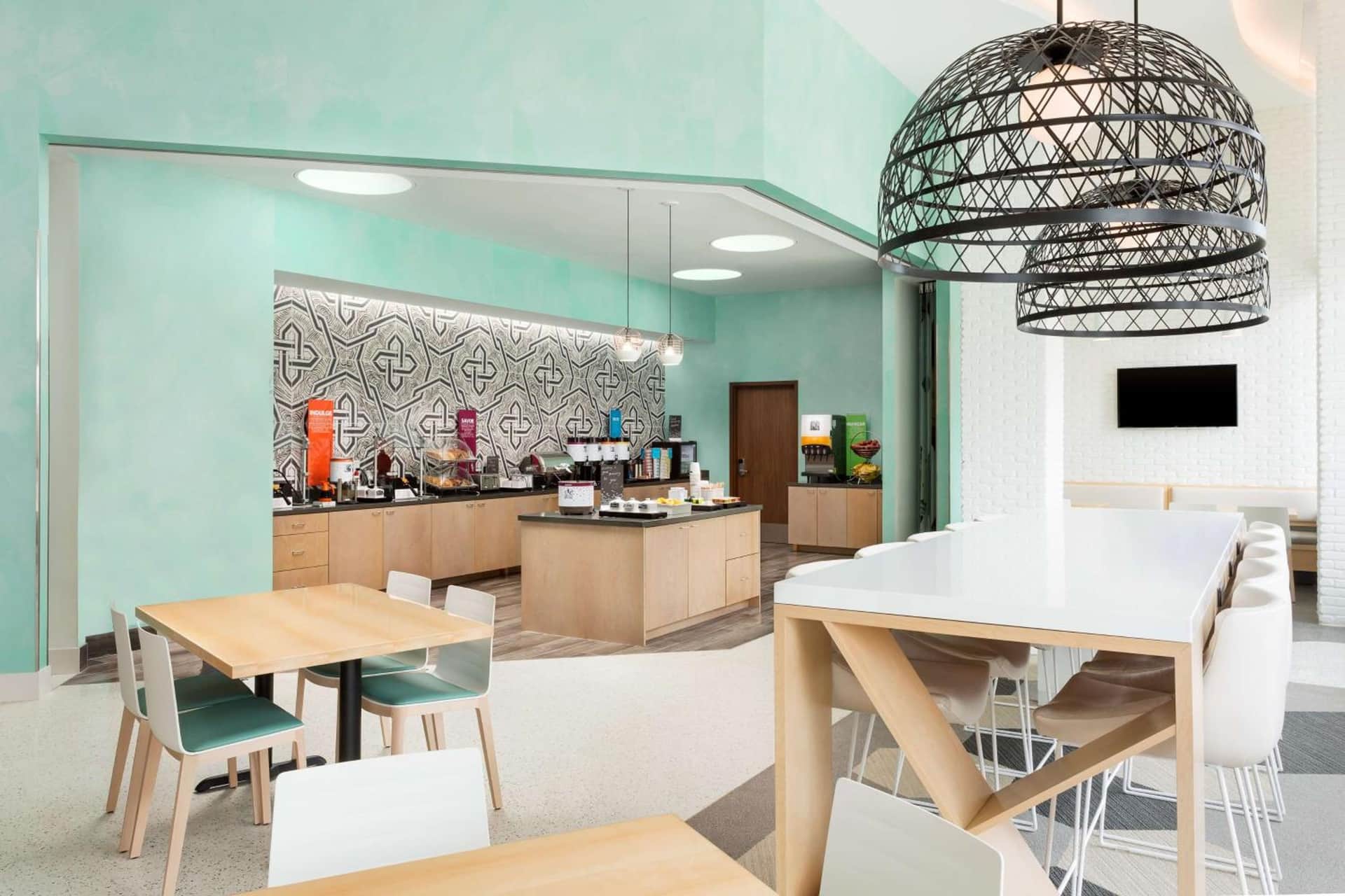Hampton Inn & Suites Santa Monica