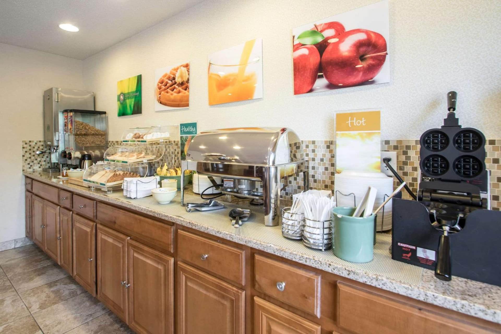 Quality Inn & Suites Sun Prairie Madison East