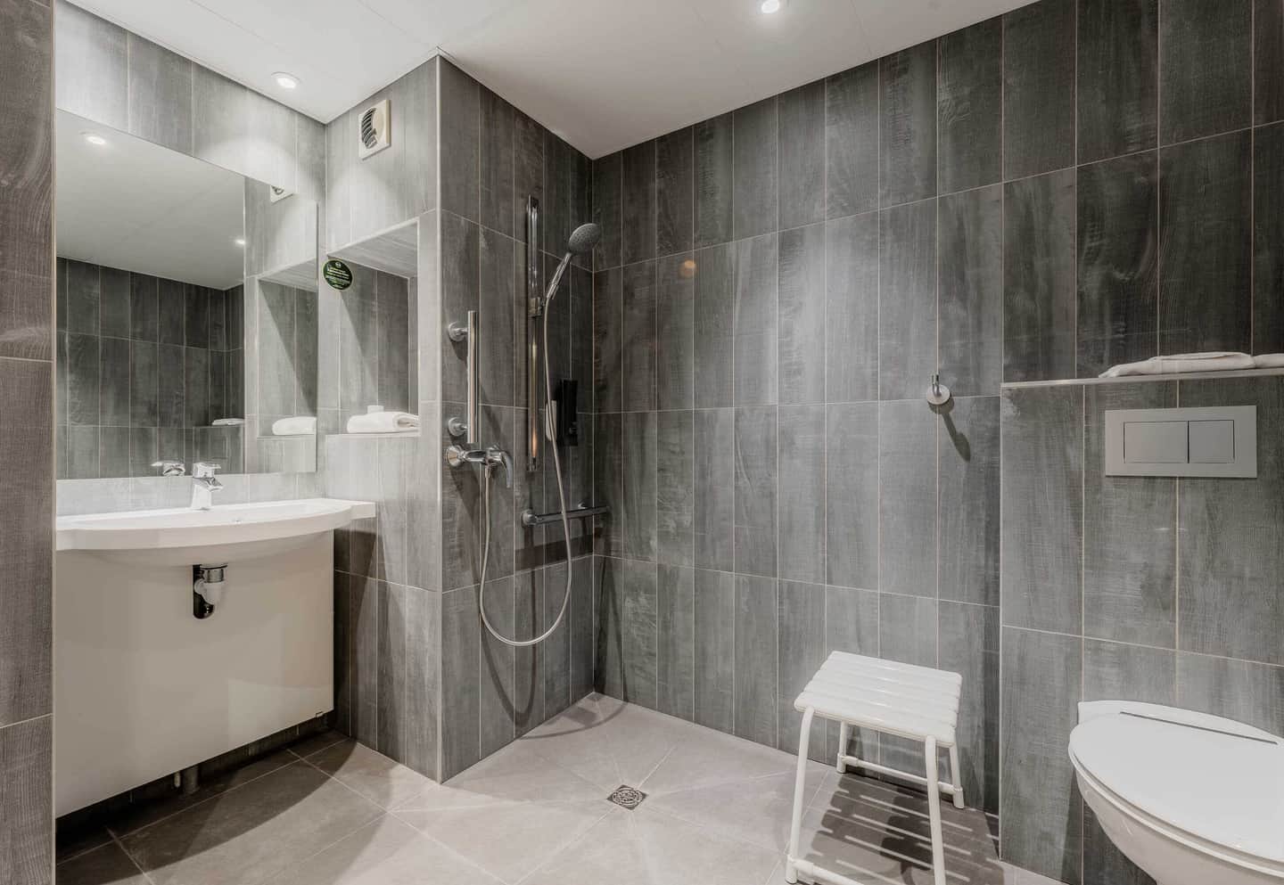 B&B HOTEL Lille Villeneuve d'Ascq Hôtel de Ville