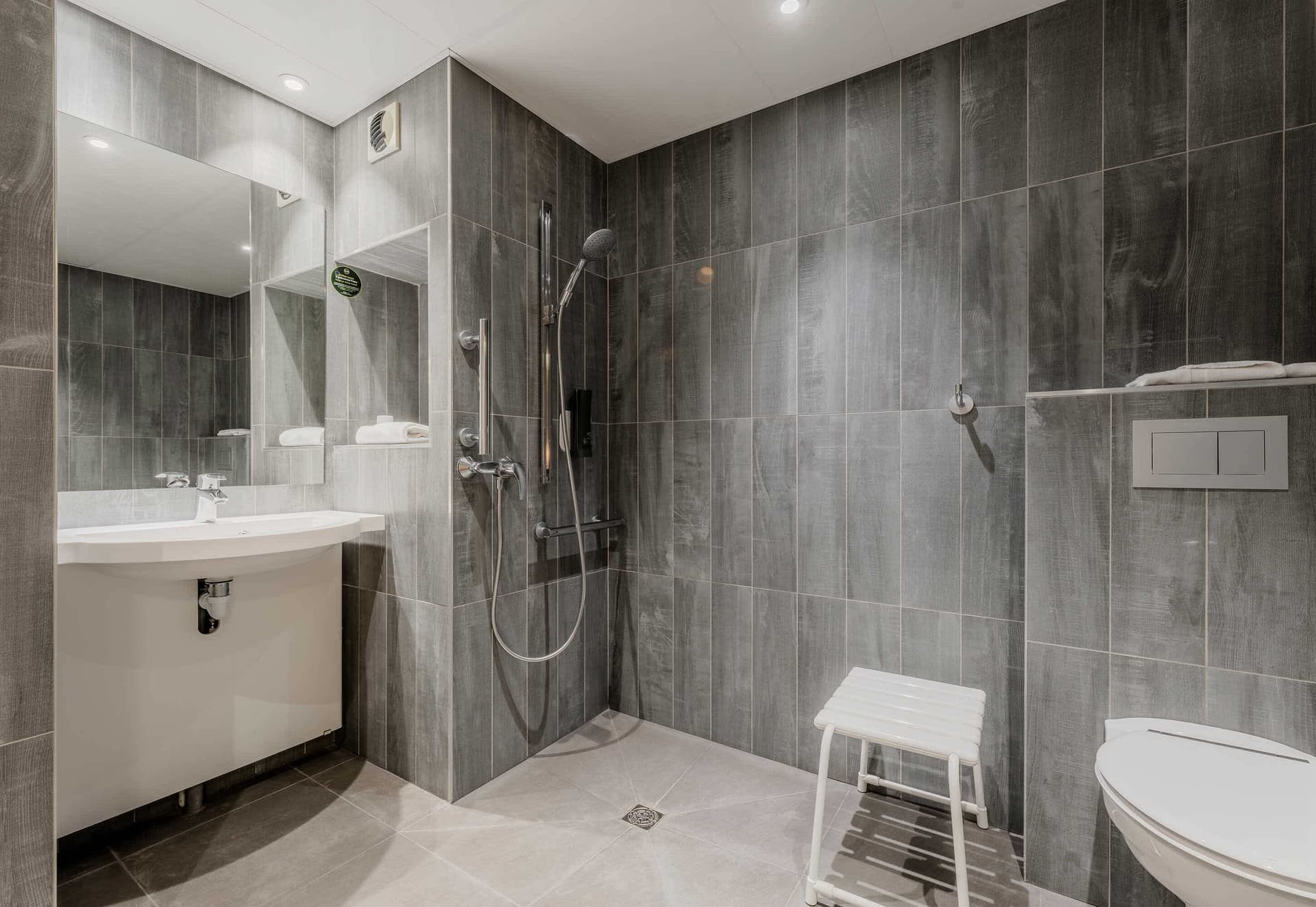 B&B HOTEL Lille Villeneuve d'Ascq Hôtel de Ville