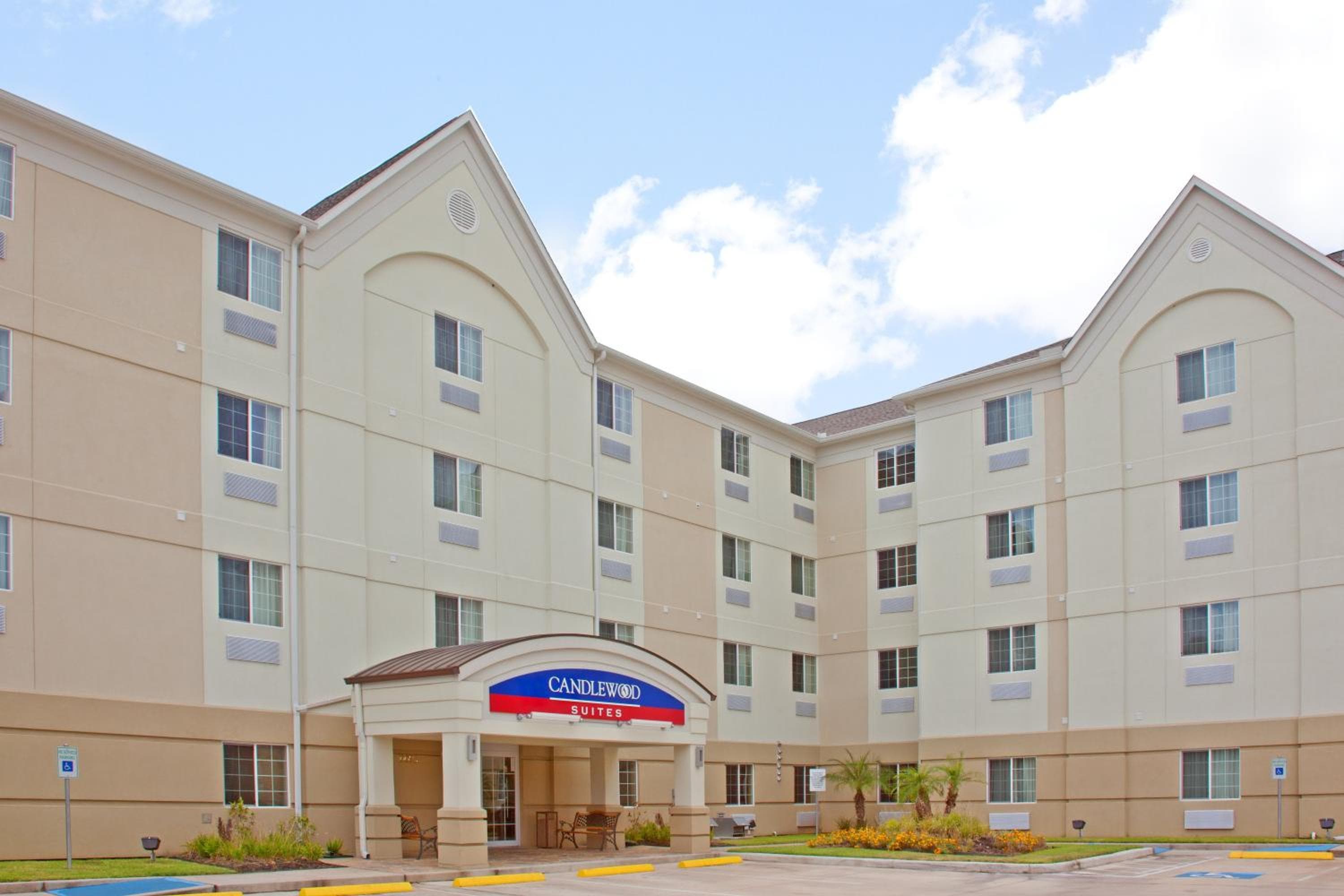 Candlewood Suites Houston Medical Center, an IHG Hotel