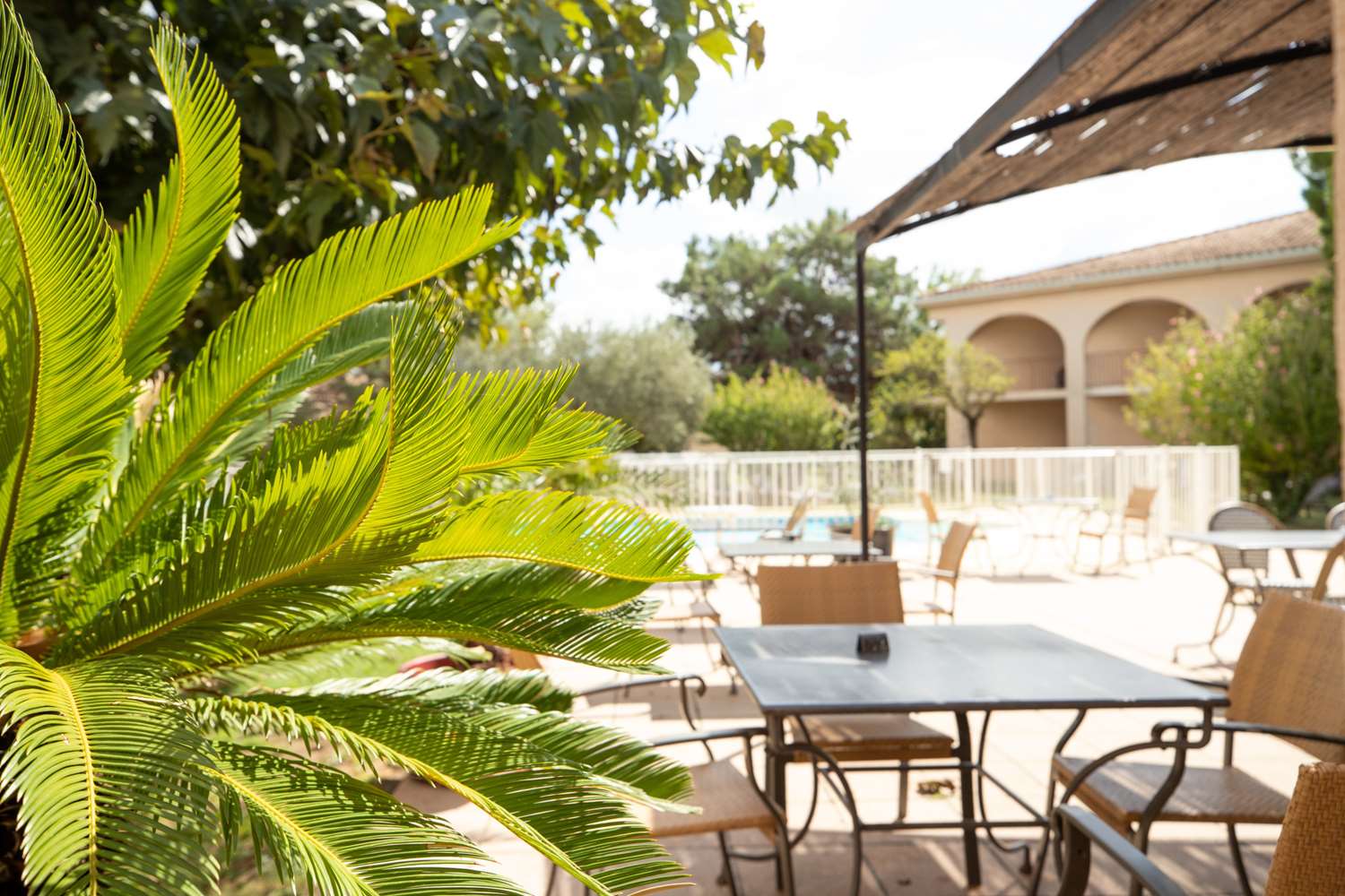 Golden Tulip Avignon Le Paradou