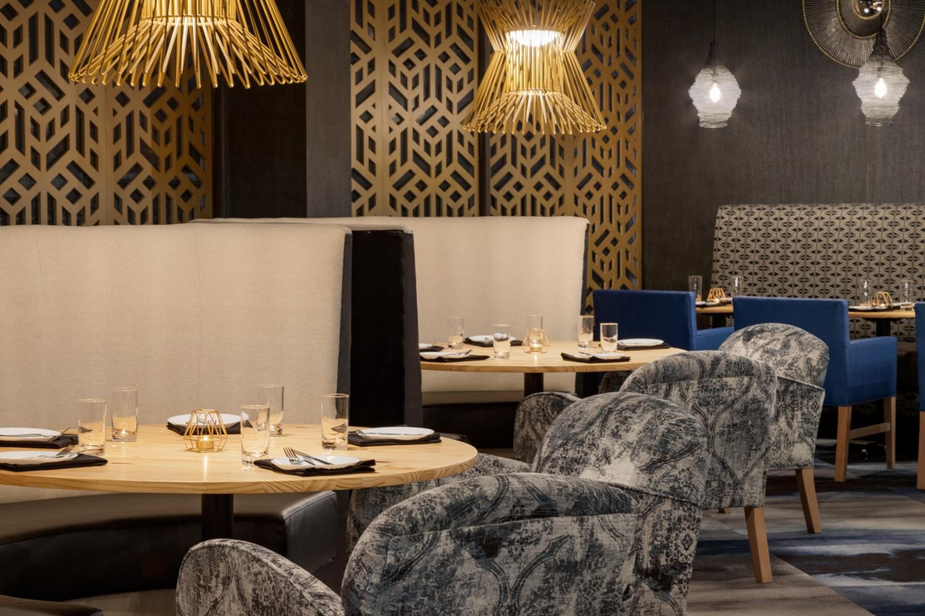 Holiday Inn Philadelphia Arpt-Stadium Area by IHG