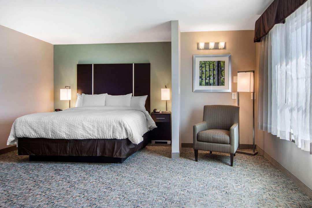 Clarion Inn & Suites Atlanta Downtown