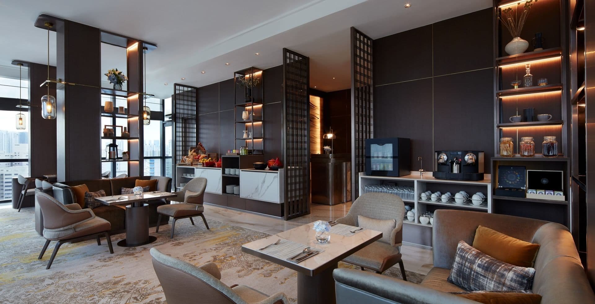 Momentus Hotel Alexandra