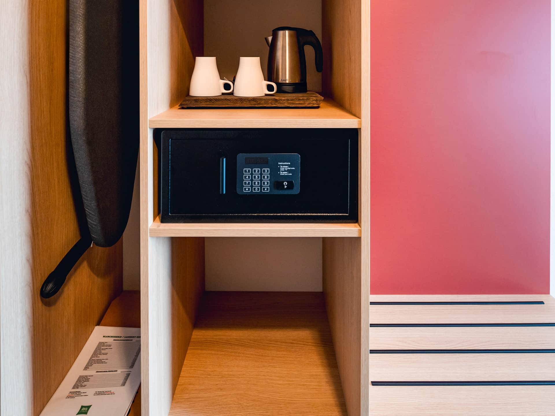 Ibis Styles Charleroi Airport Aero 44