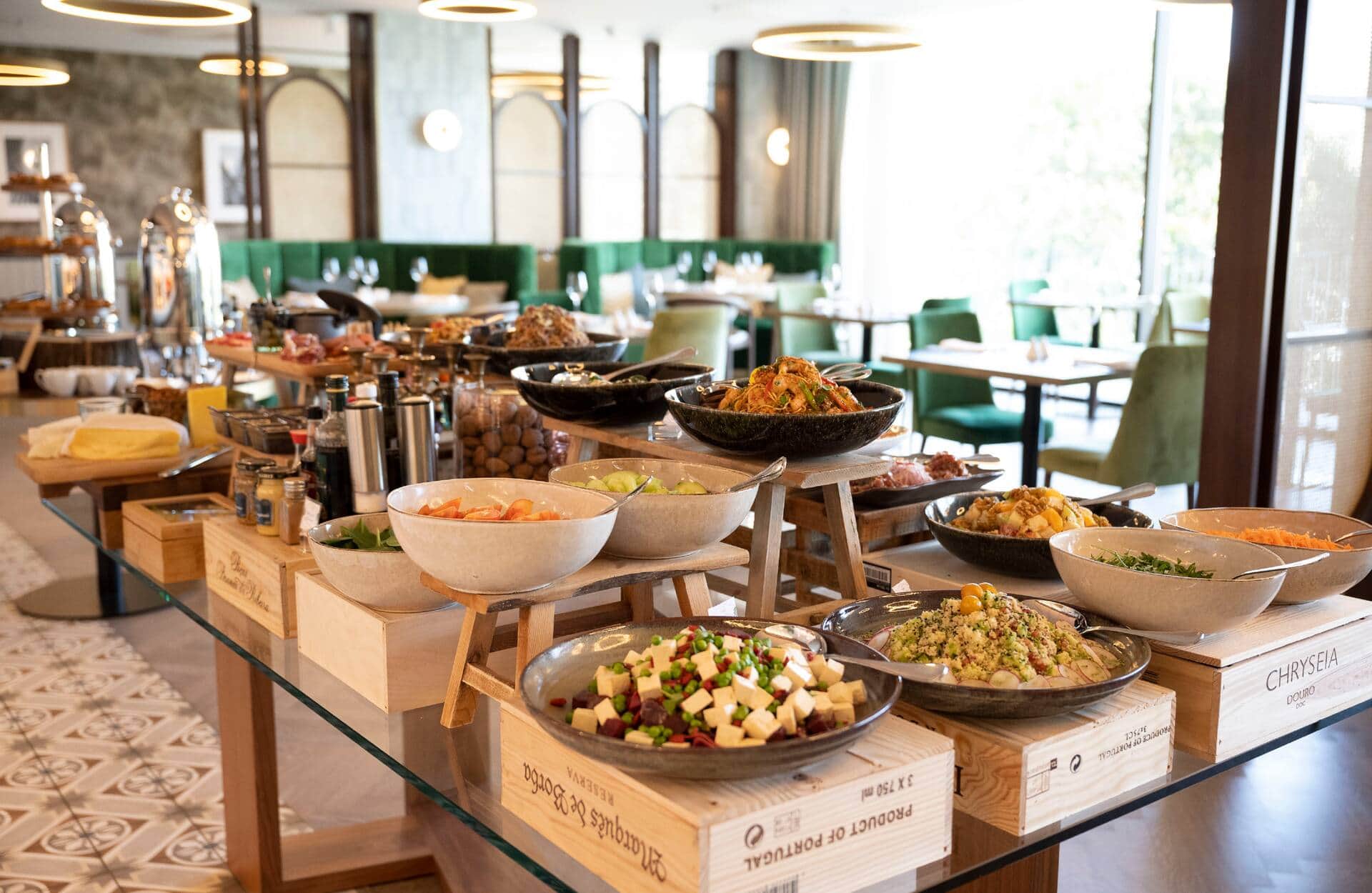 Boeira Garden Hotel Porto Gaia, Curio Collection by Hilton