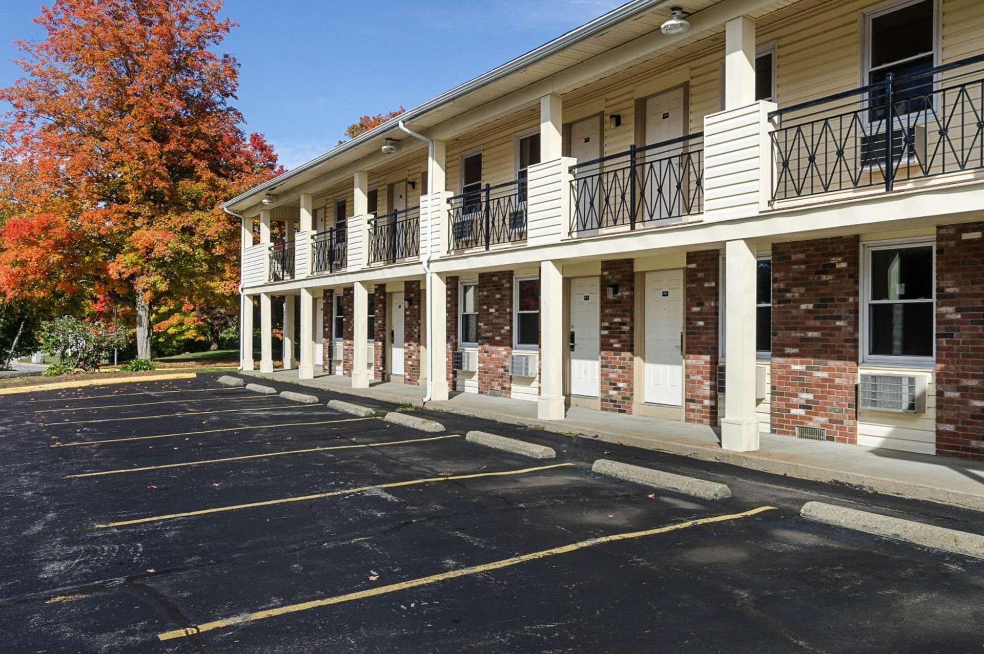 Econo Lodge Sturbridge Route 20