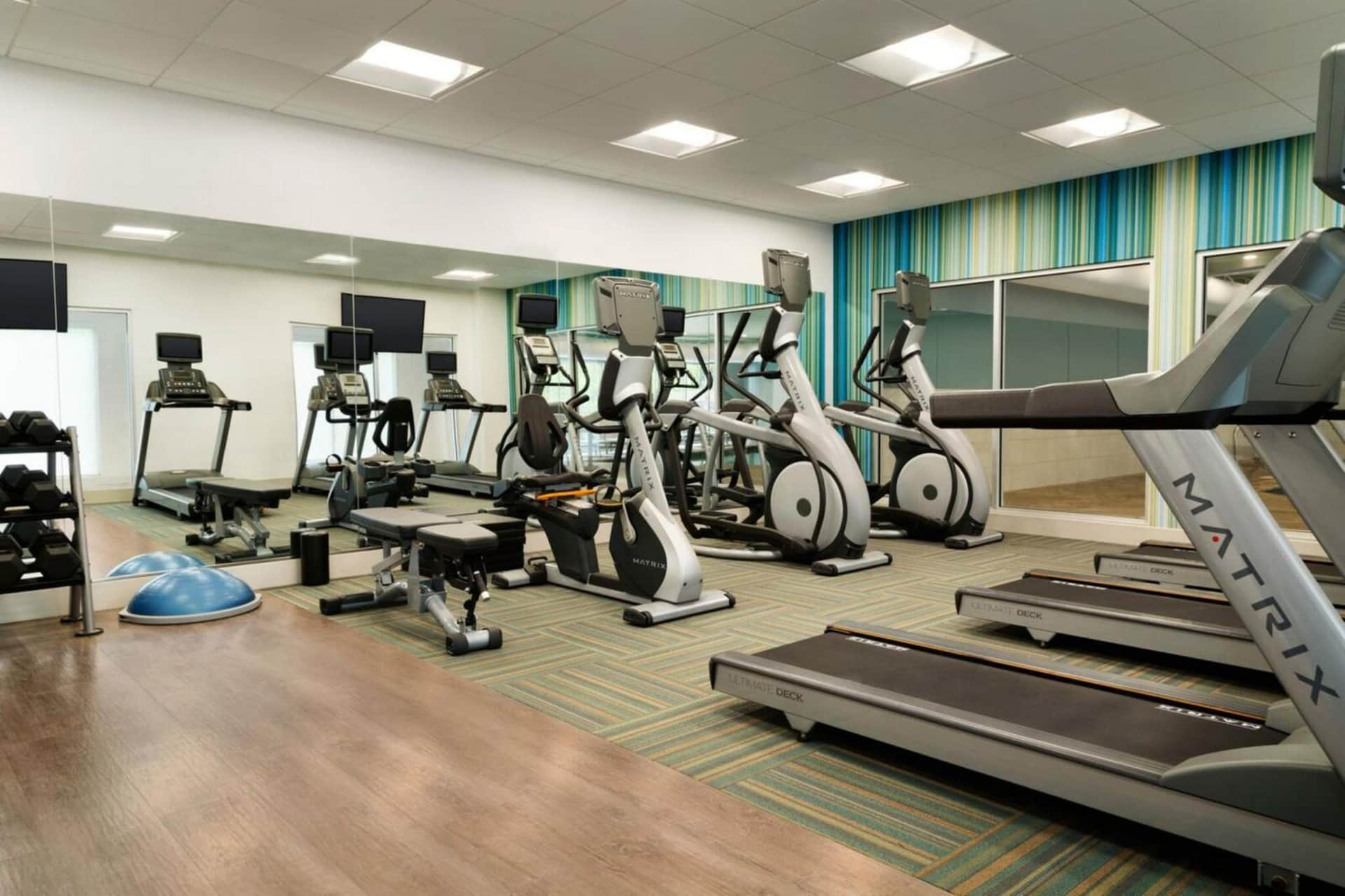 Holiday Inn Express & Suites - Mall of America - MSP Airport