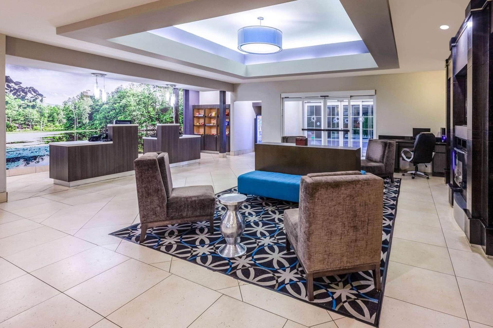 La Quinta Inn & Suites by Wyndham Lumberton