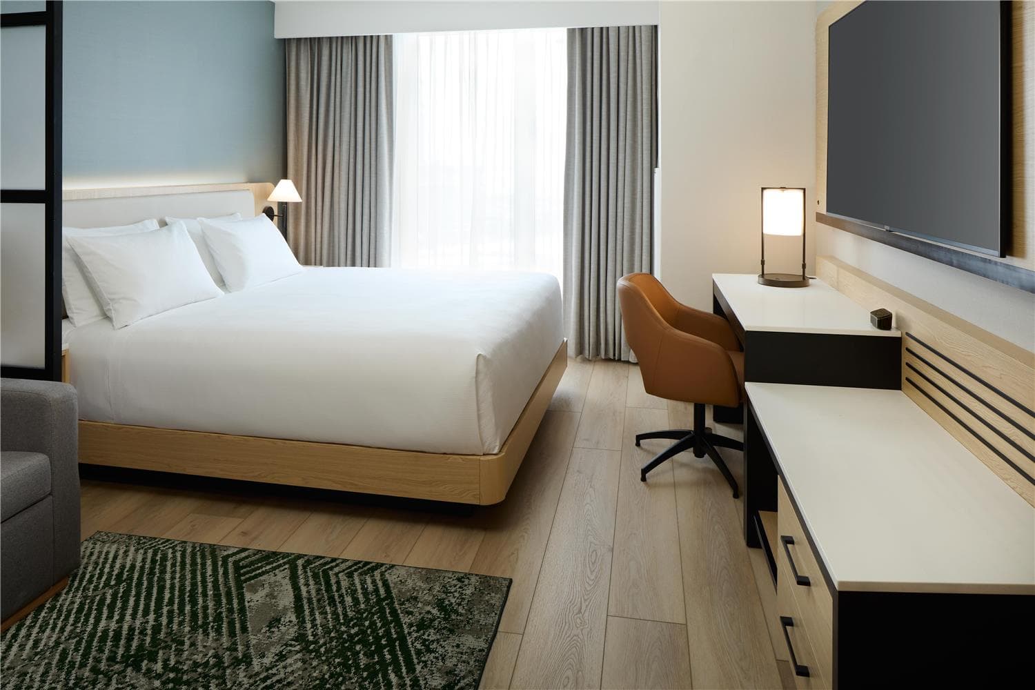 Hyatt Place Montreal Airport