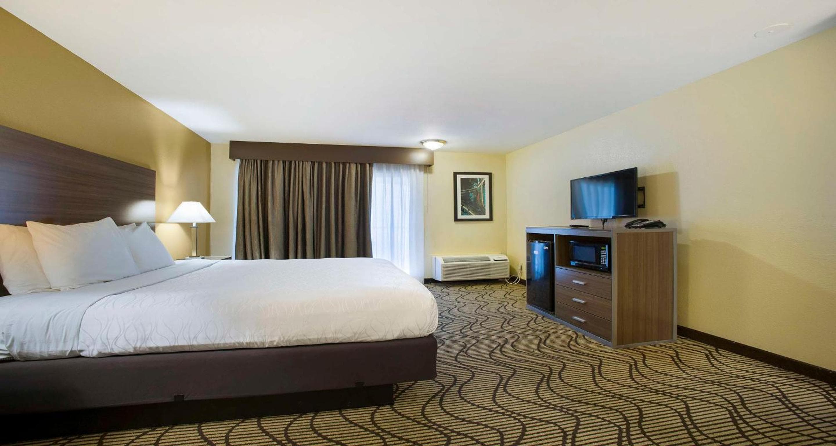 SureStay Plus by Best Western Sacramento North