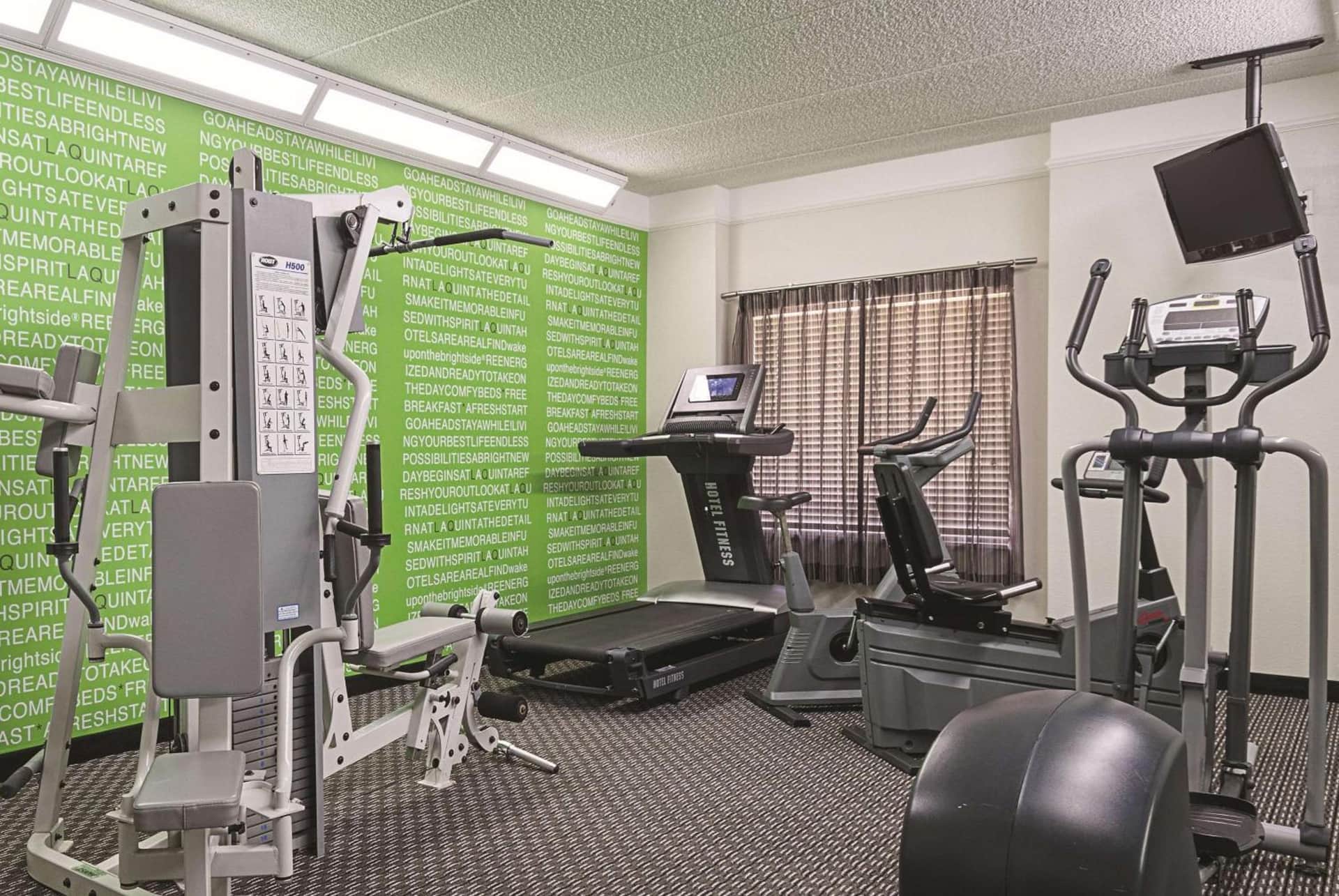 La Quinta Inn & Suites by Wyndham Ontario Airport