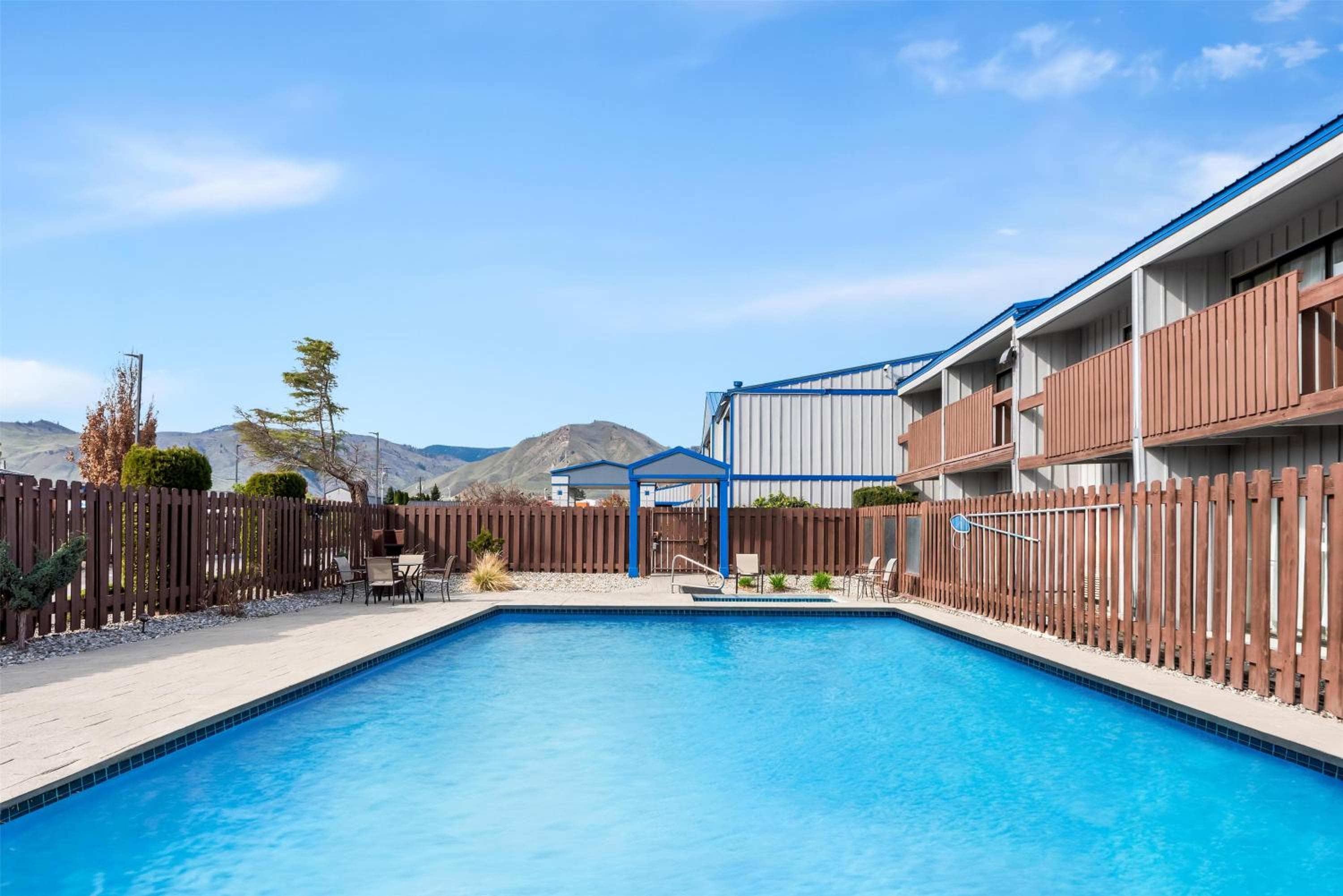 Best Western CHIEFTAIN INN