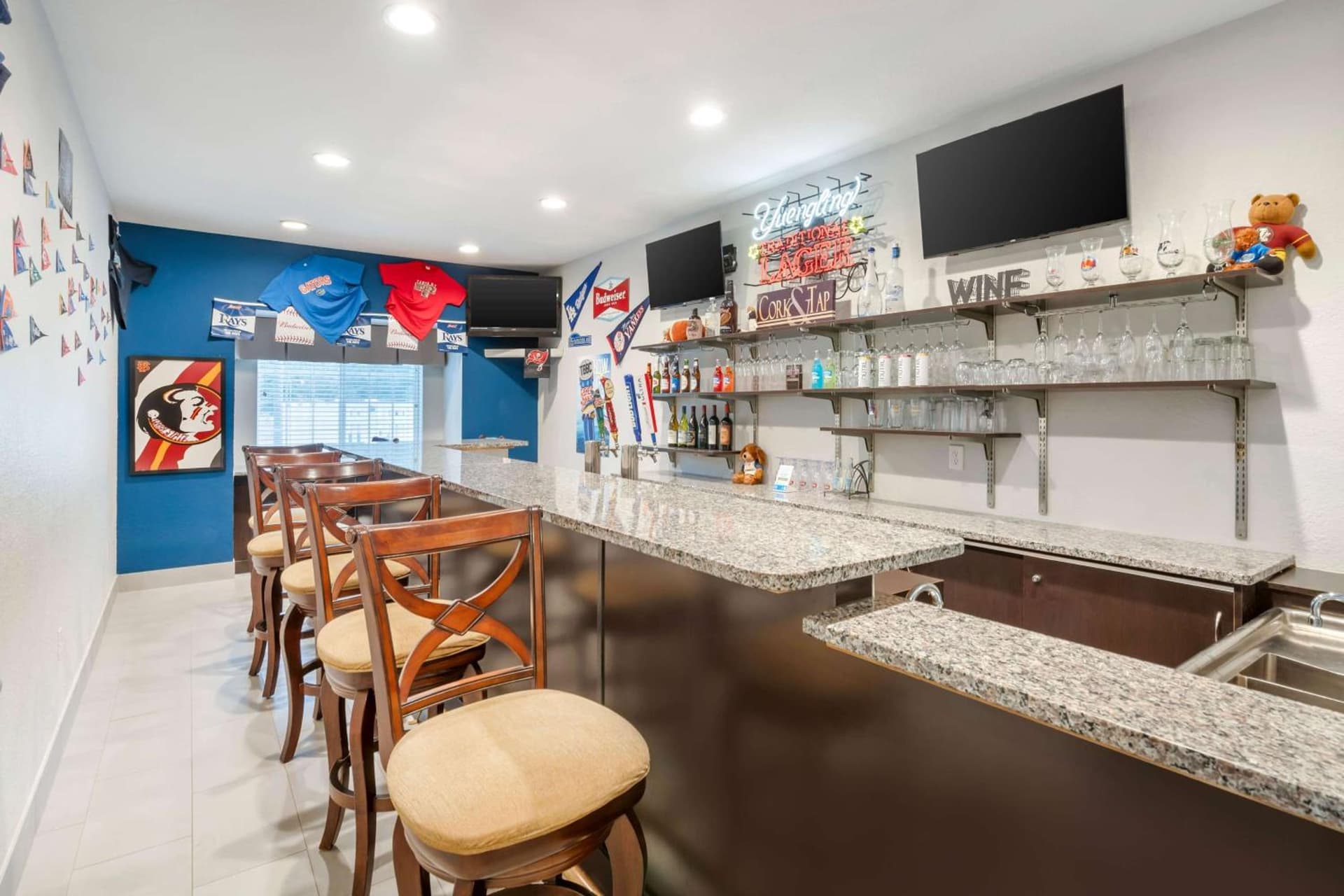 Microtel Inn & Suites by Wyndham Brooksville