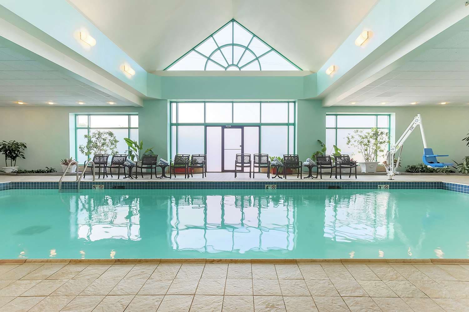 Embassy Suites by Hilton Chicago Lombard Oak Brook