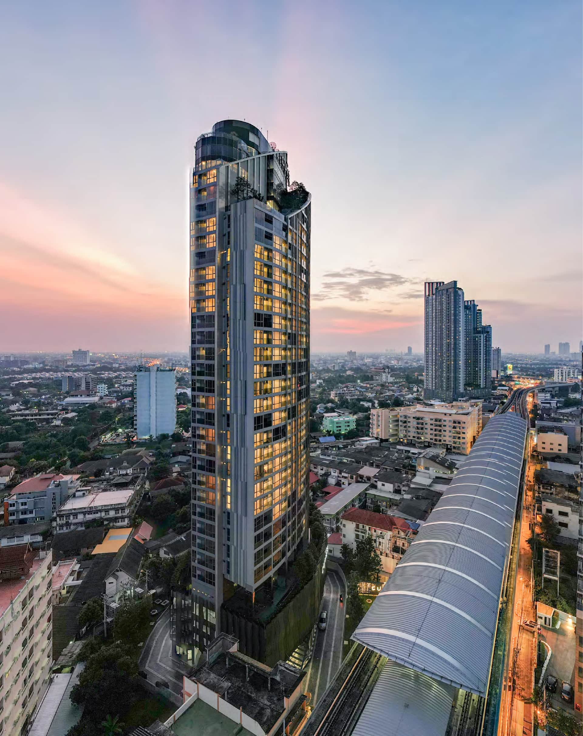 Oakwood Suites Tiwanon Bangkok