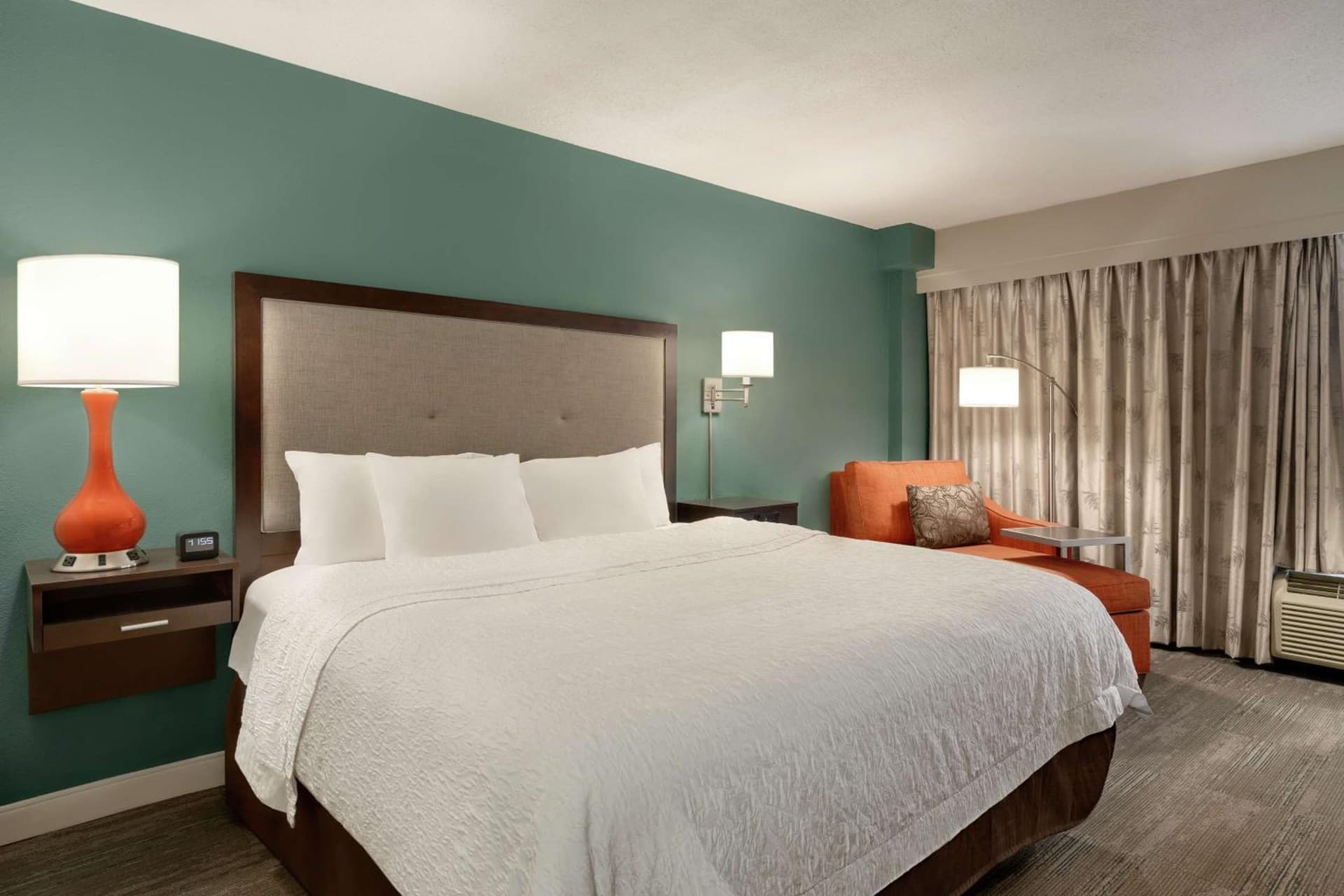 Hampton Inn New Orleans-St. Charles Ave./Garden District
