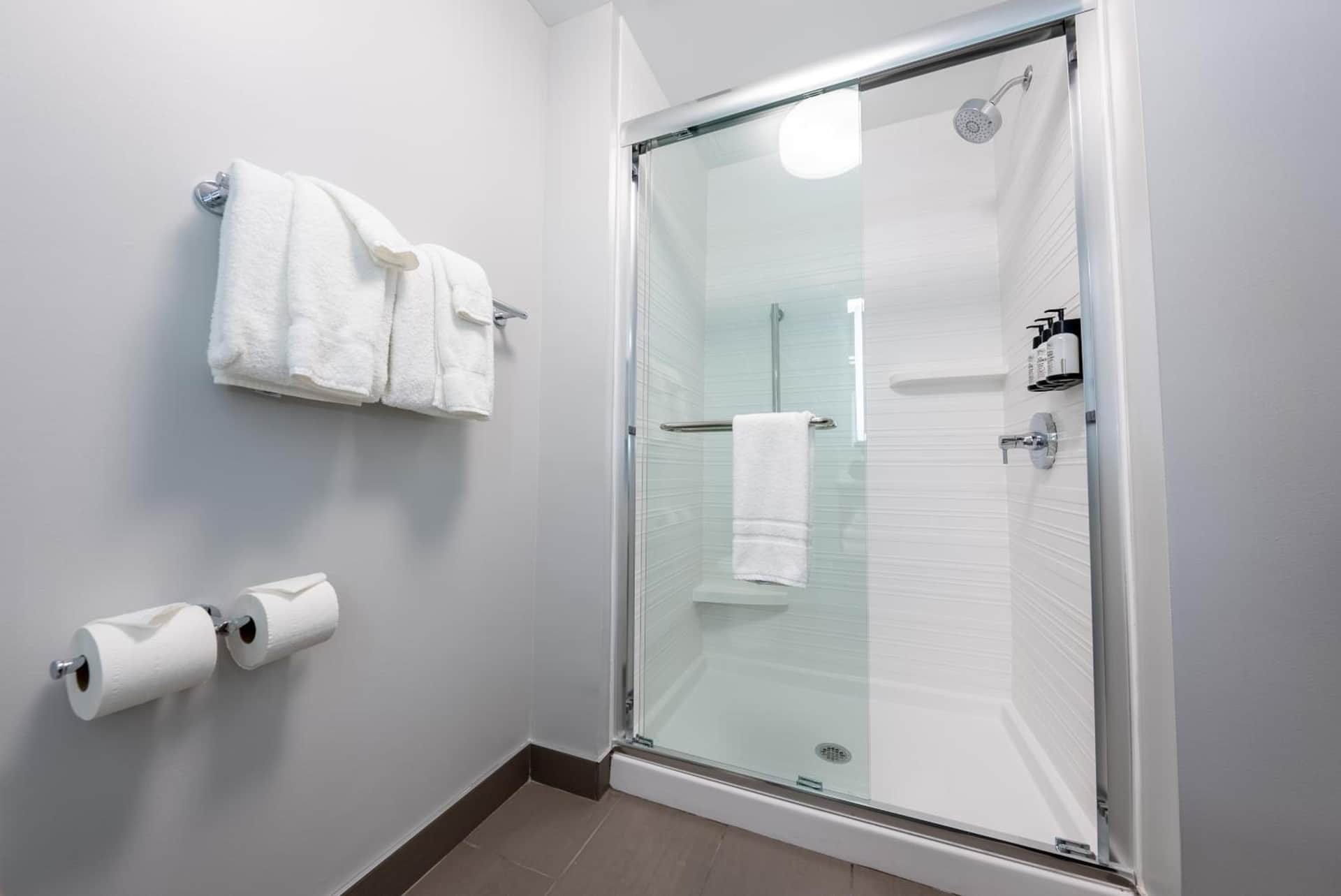 Avid Hotels - Kalamazoo East by IHG
