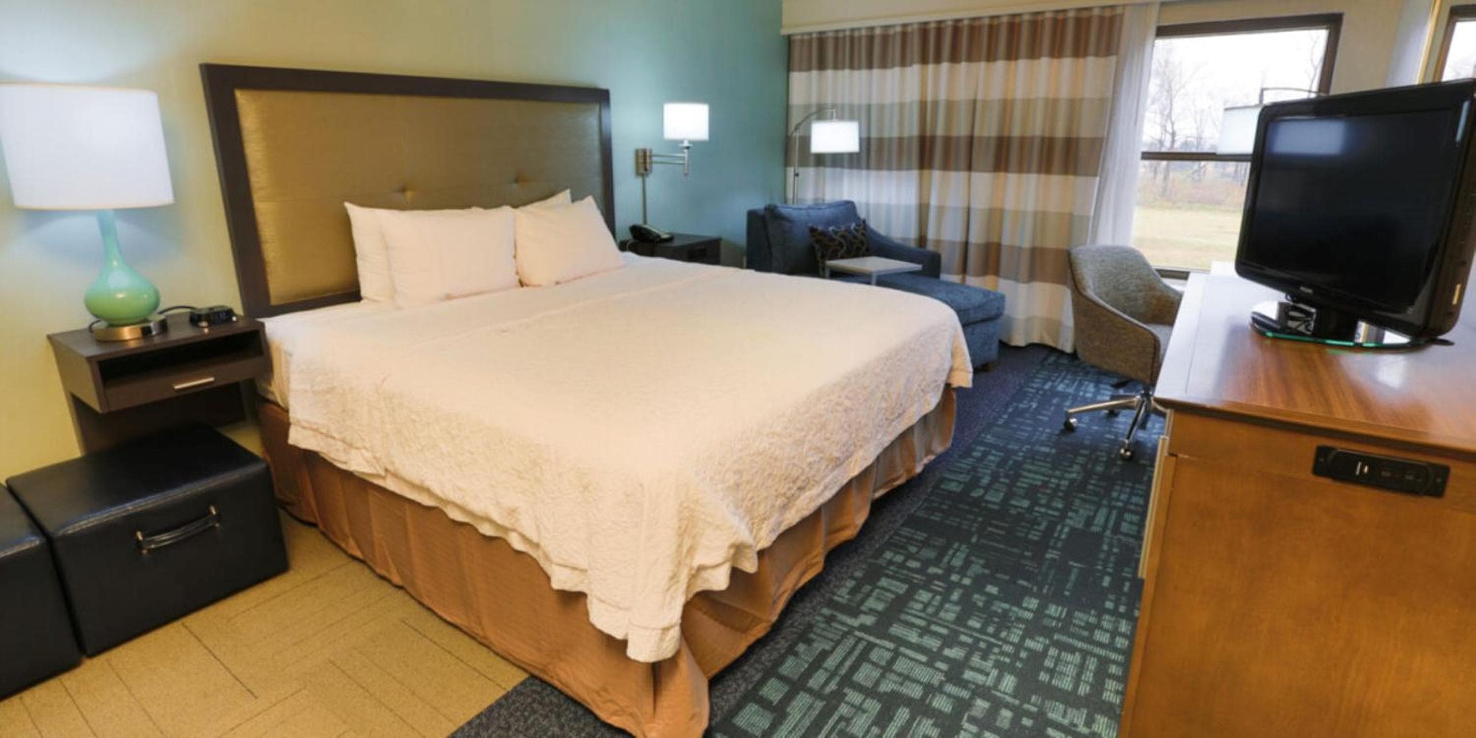 Hampton Inn & Suites Nashville-Airport