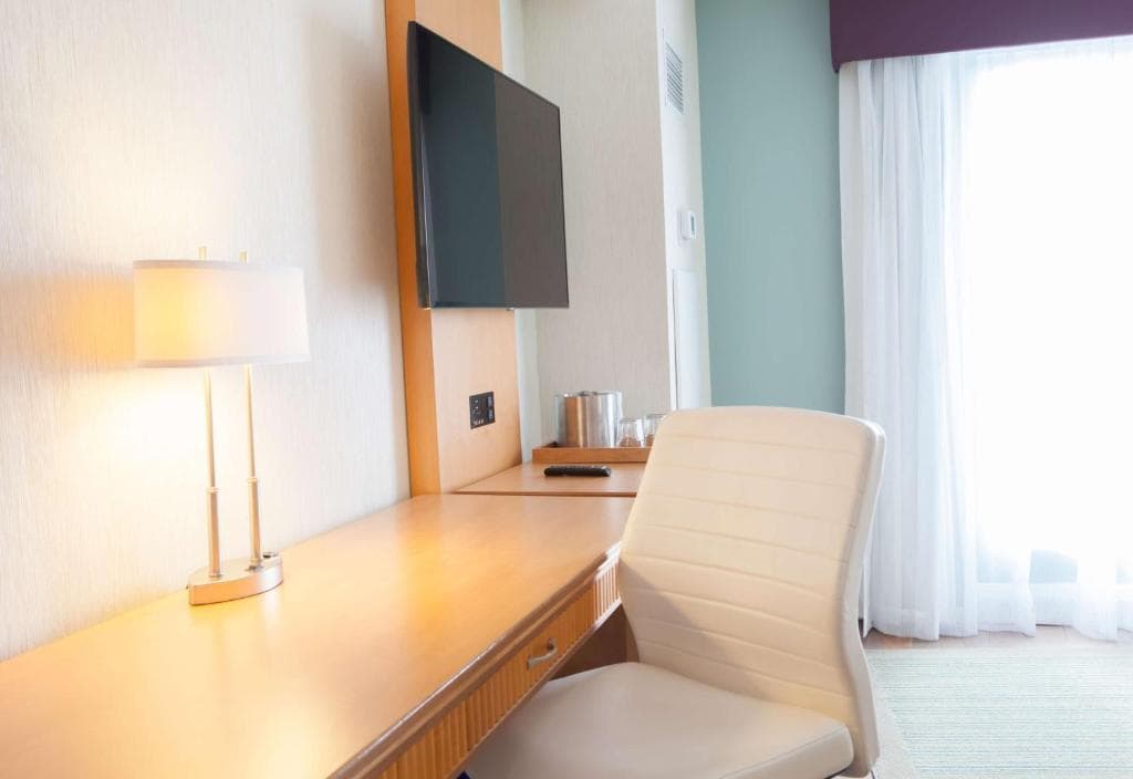 Best Western Premier Toronto Airport Carlingview Hotel