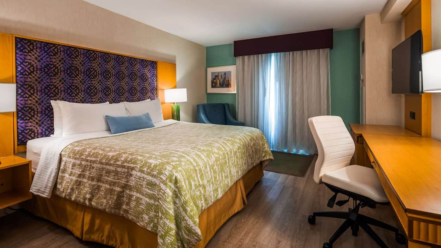 Best Western Premier Toronto Airport Carlingview Hotel