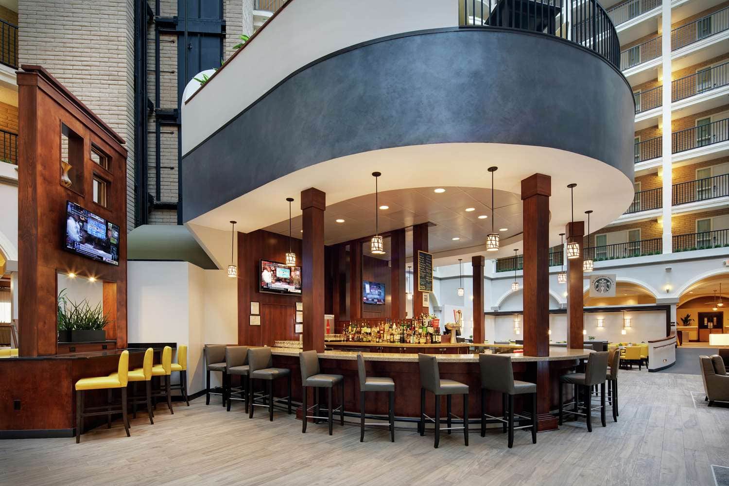 Embassy Suites Dallas - Park Central Area