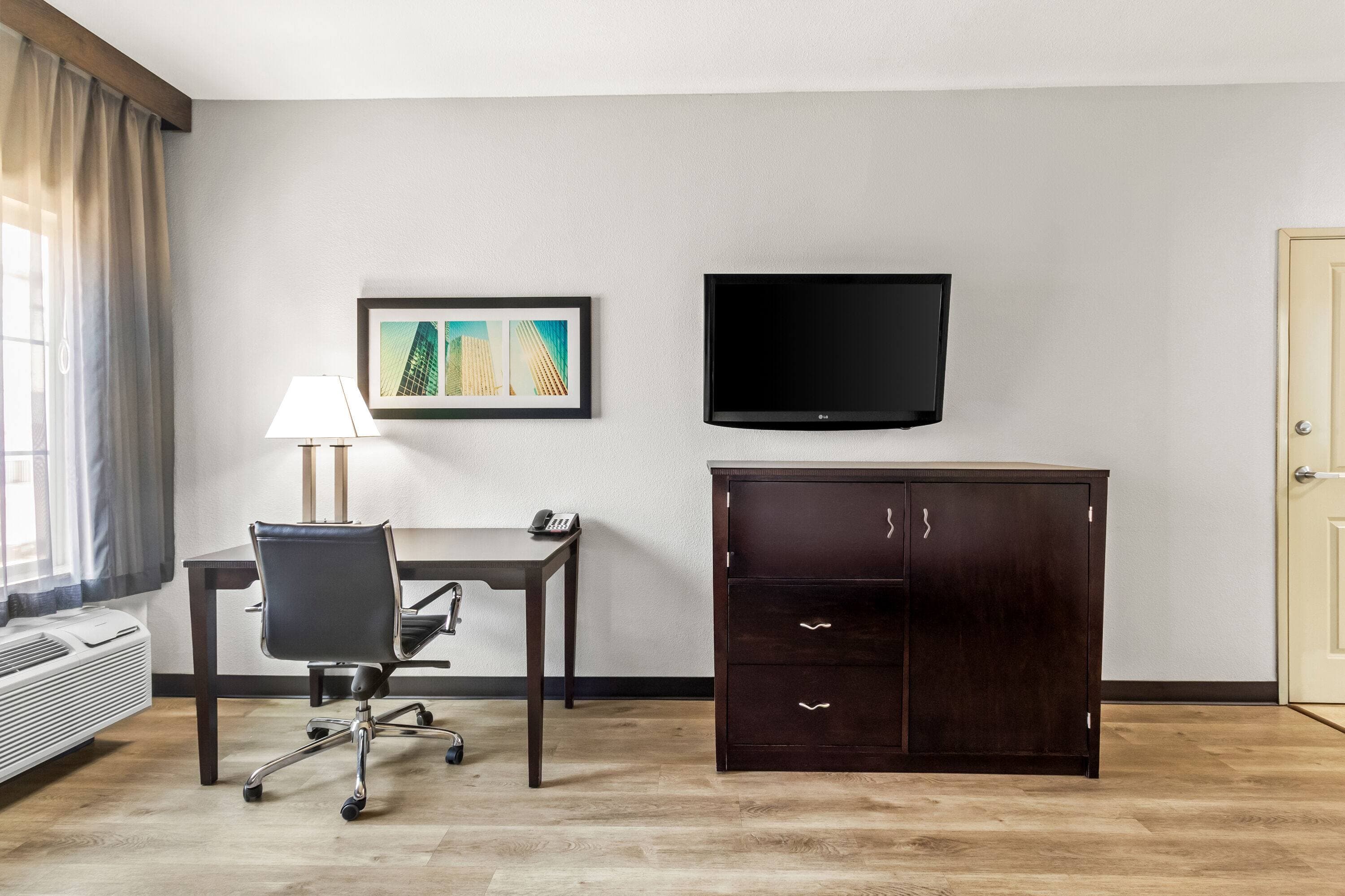 La Quinta Inn & Suites by Wyndham Houston Energy Corridor