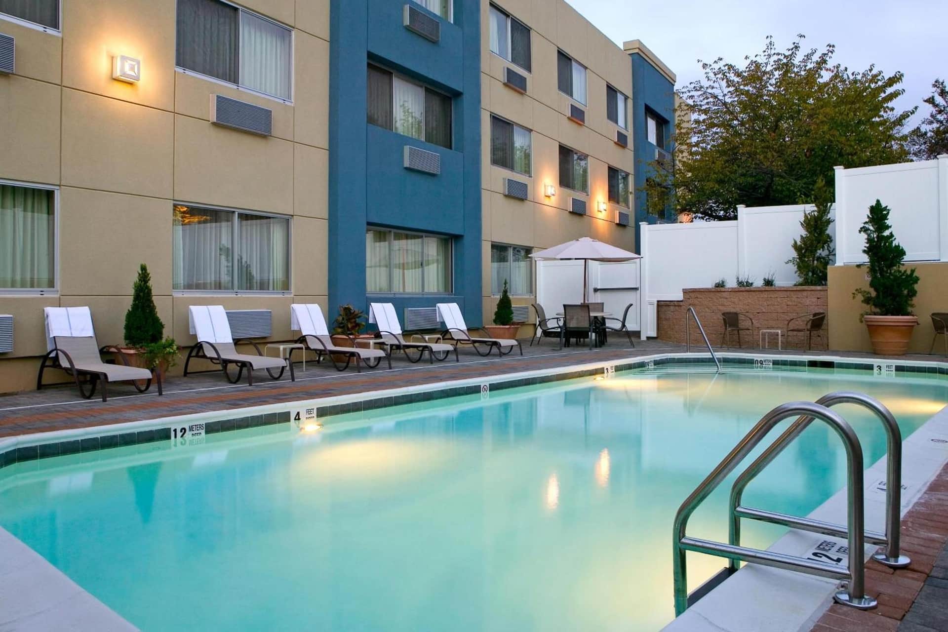Best Western Premier Plainview-Long Island Hotel