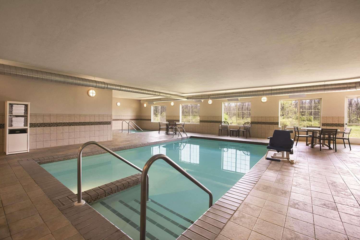 Country Inn & Suites by Radisson, Green Bay North