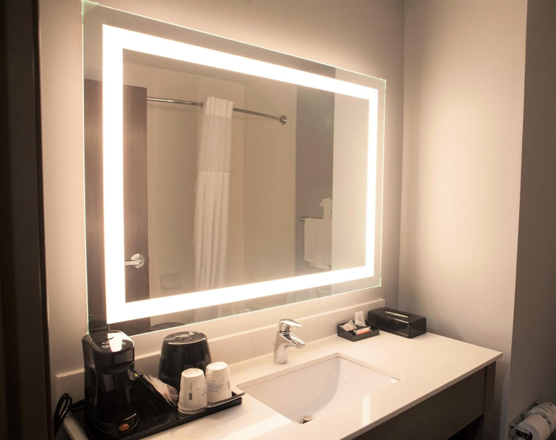 Days Inn & Suites by Wyndham Houston NW Cypress