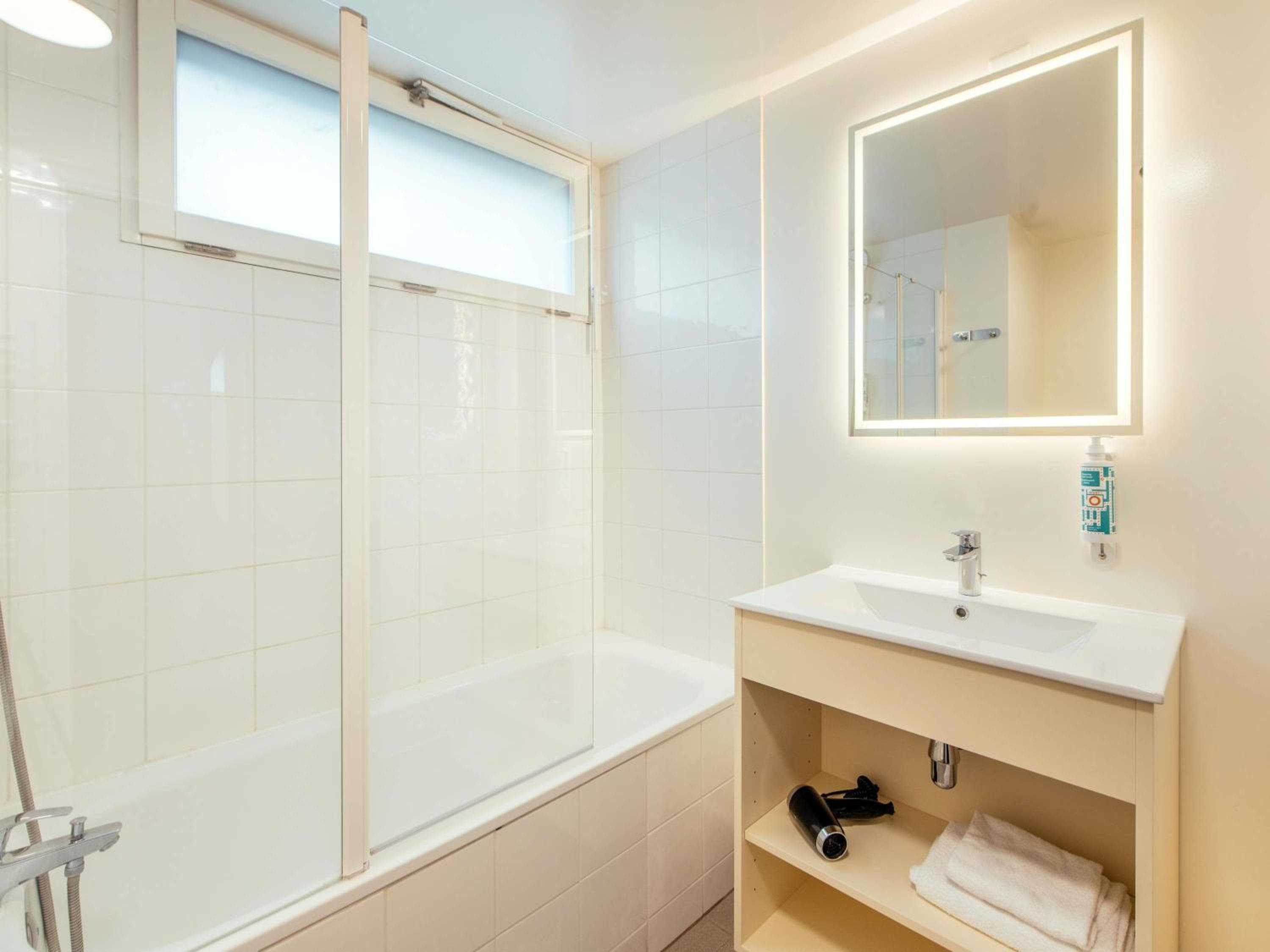 Adagio Access Paris Asnières Aparthotel