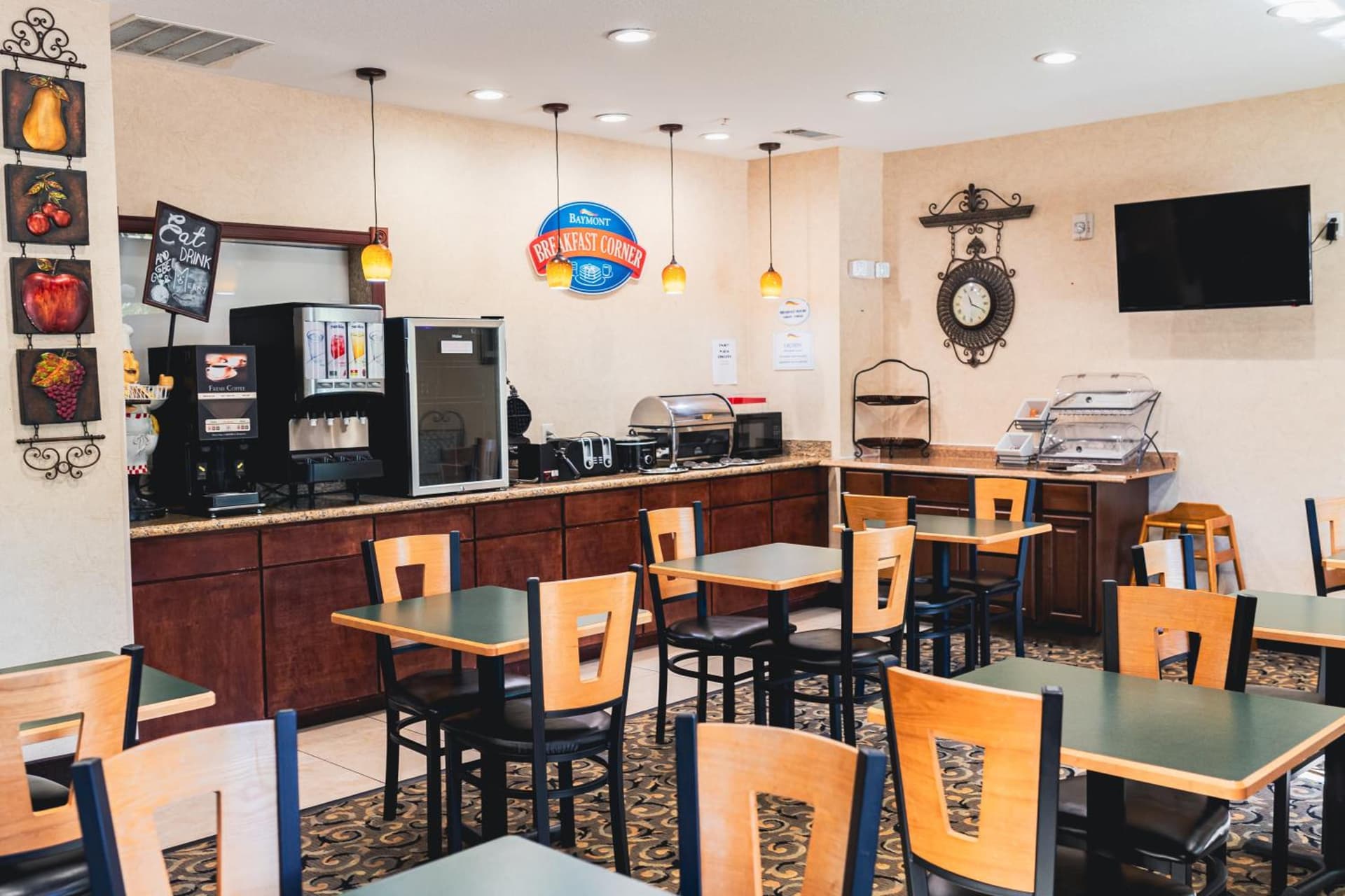 Grander Inn & Suites by IHG