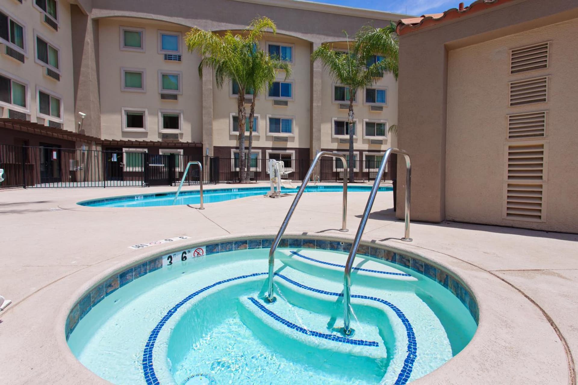 Holiday Inn Express San Bernardino Colton by IHG