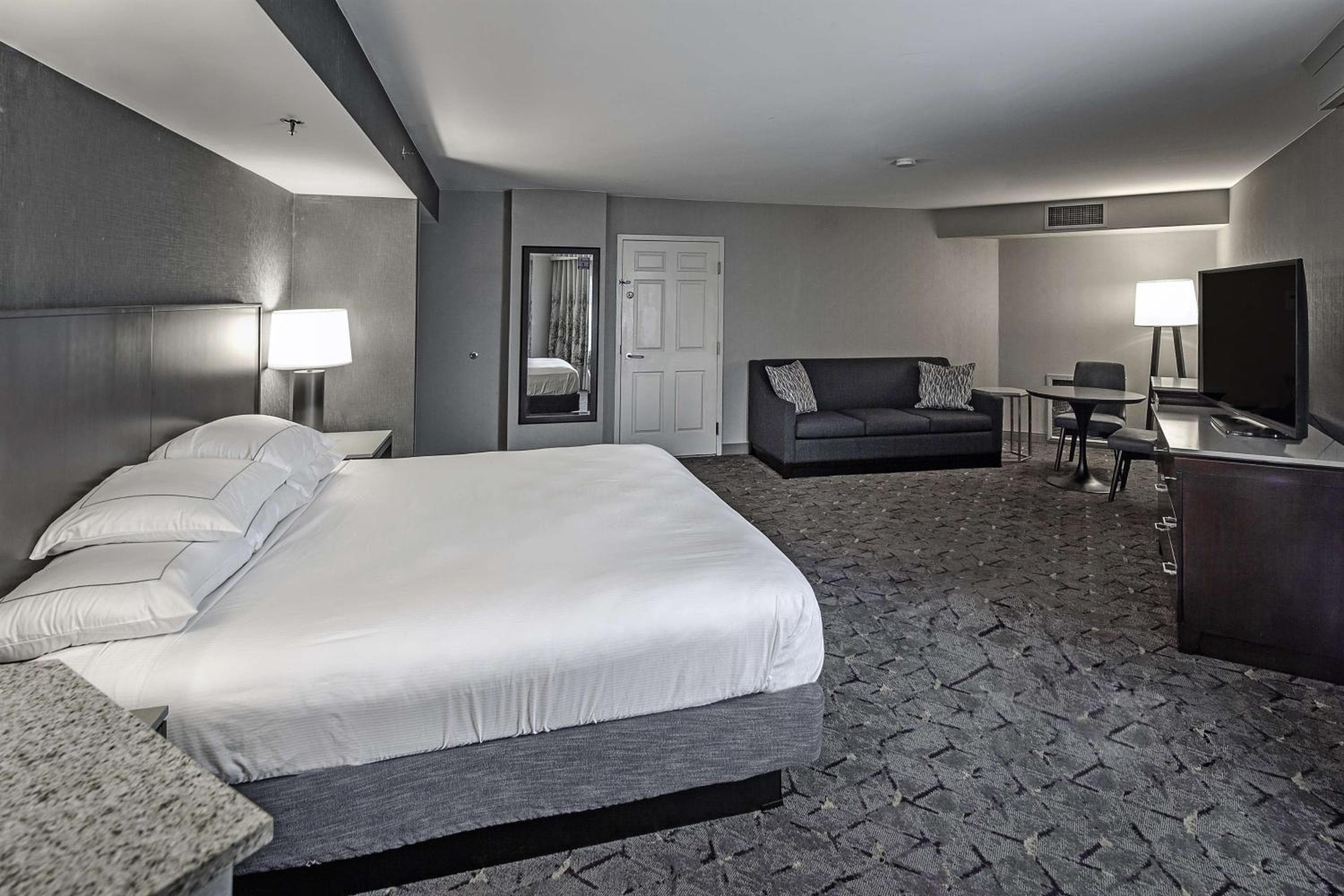 DoubleTree by Hilton Modesto